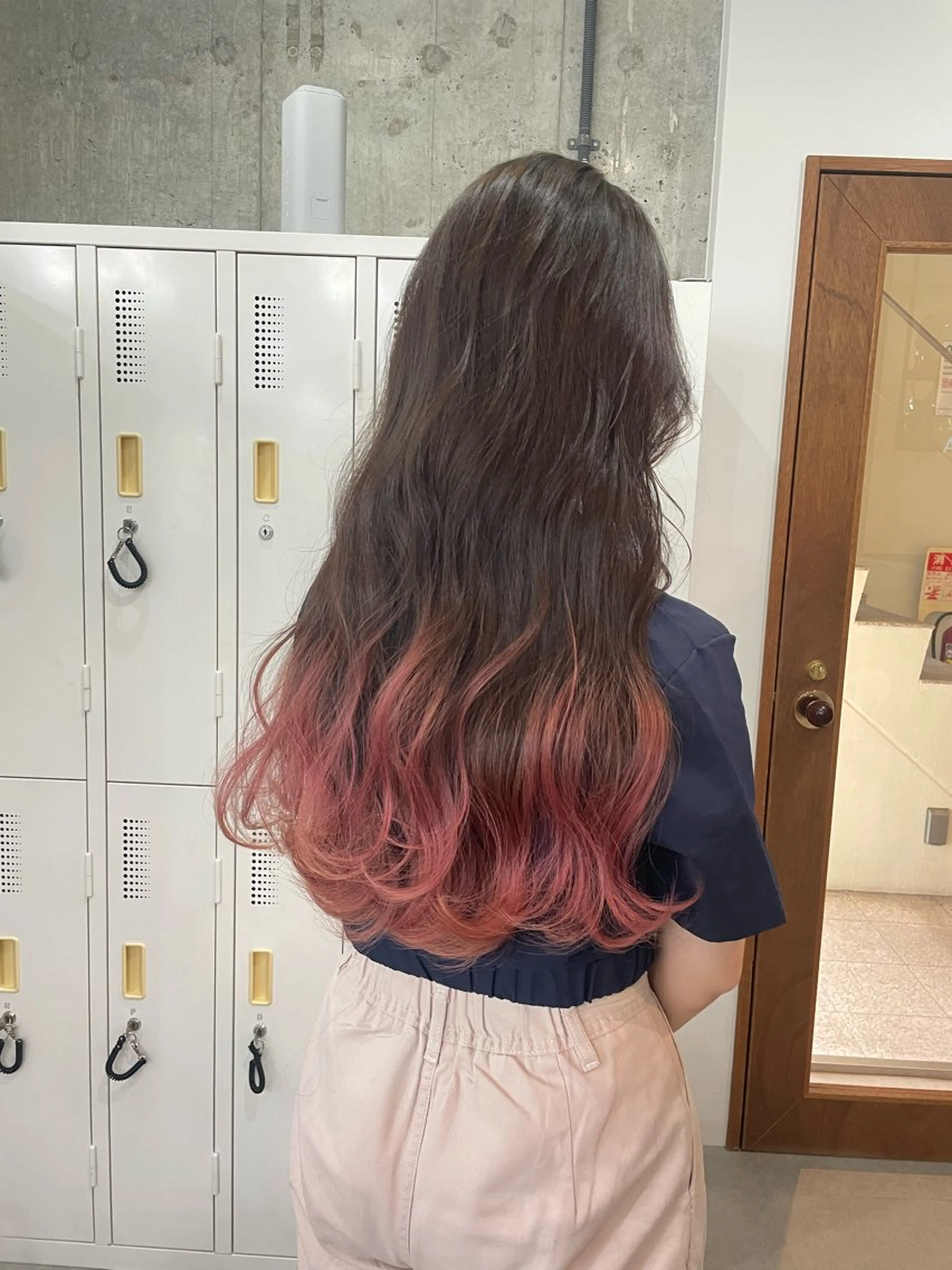ロング カット ヘアカラー トリートメント 横山 奈央のヘアスタイル