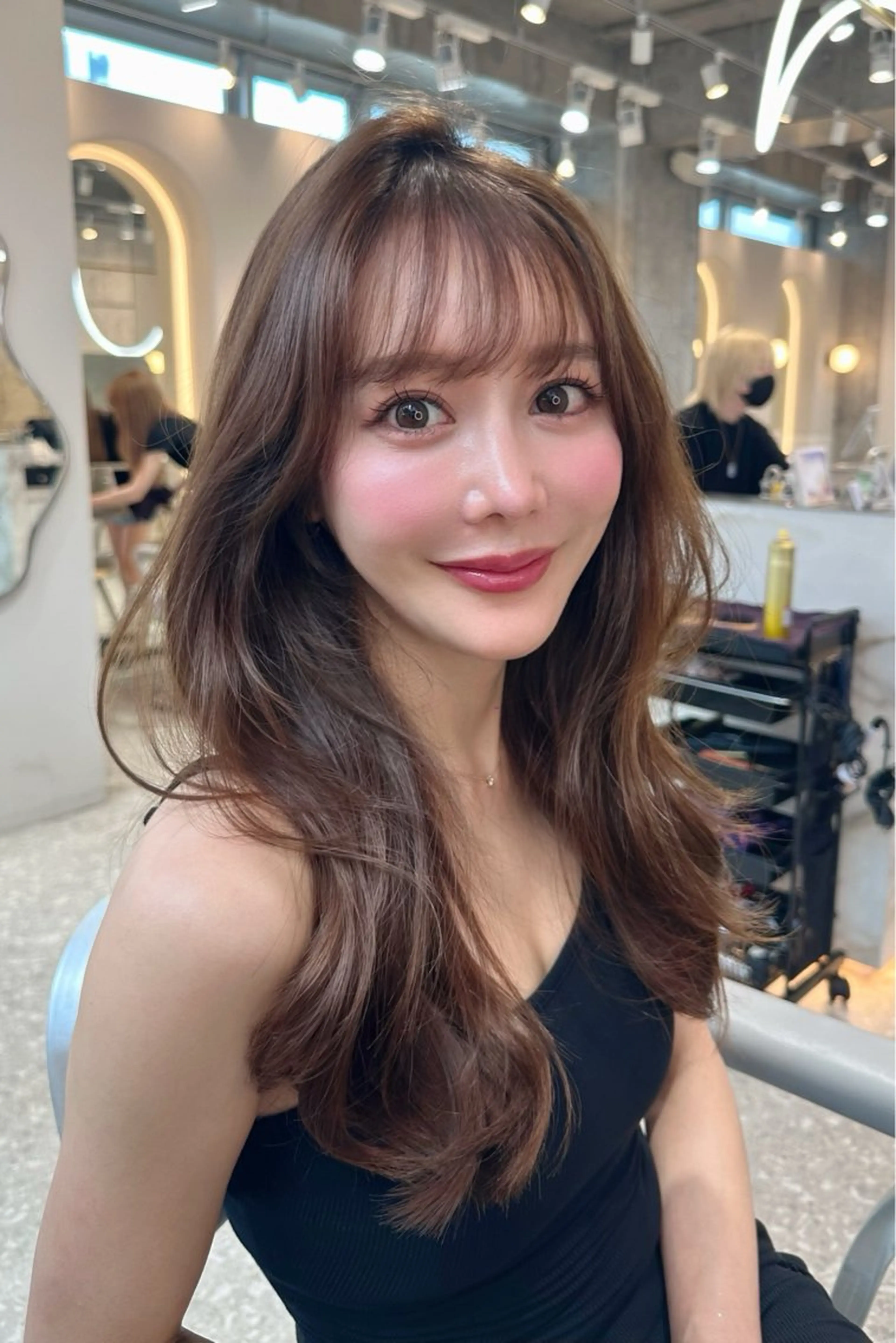 セミロング カラー レイヤーカット カット ヘアカラー トリートメント ヘッドスパ ヘアセット 韓国レイヤー/透明感 カラー/髪質改善角所のヘアスタイル