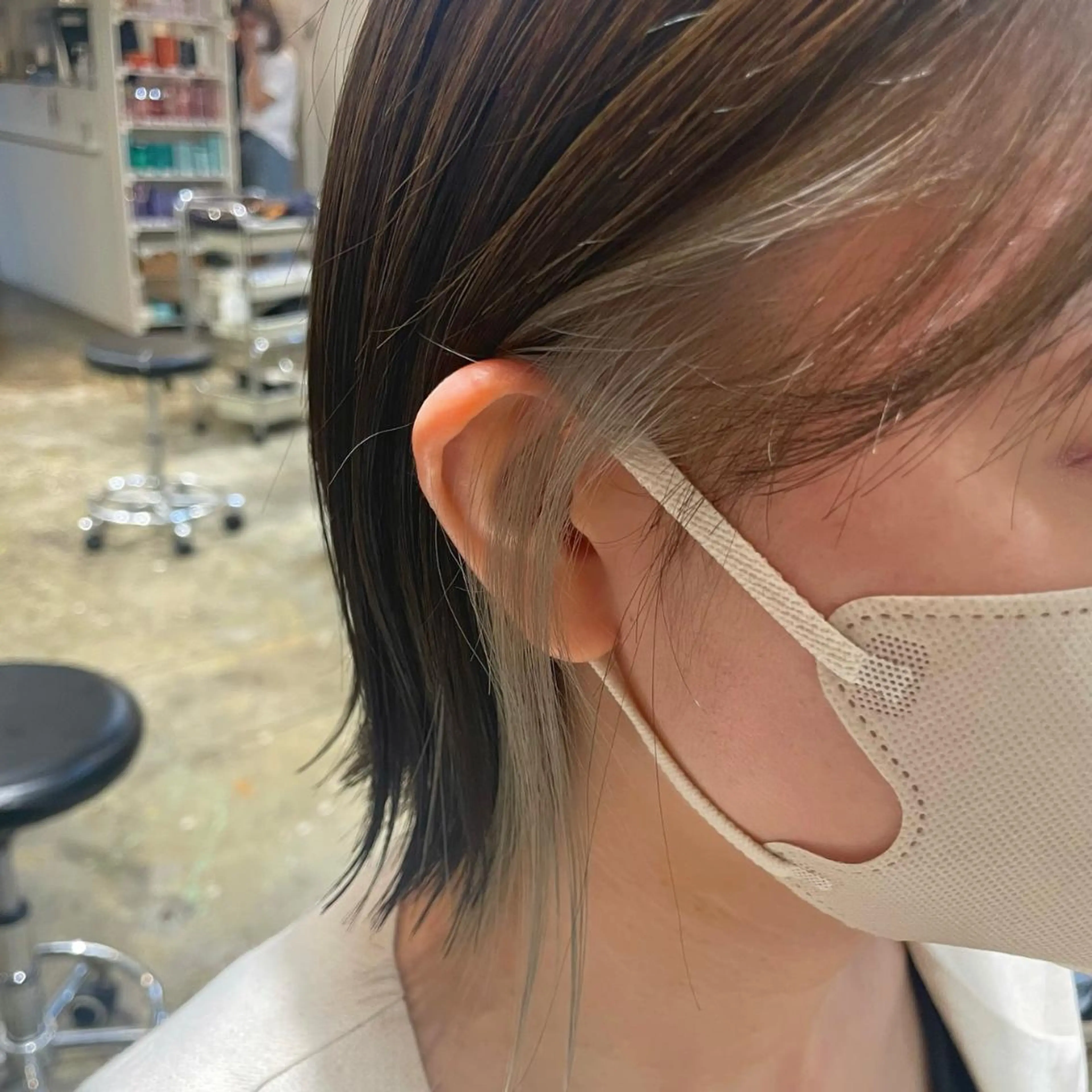 ショート カラー ヘアアレンジ シルバー ホワイトシルバー 🇰🇷韓国スタイル レイヤー/ayanaのヘアスタイル