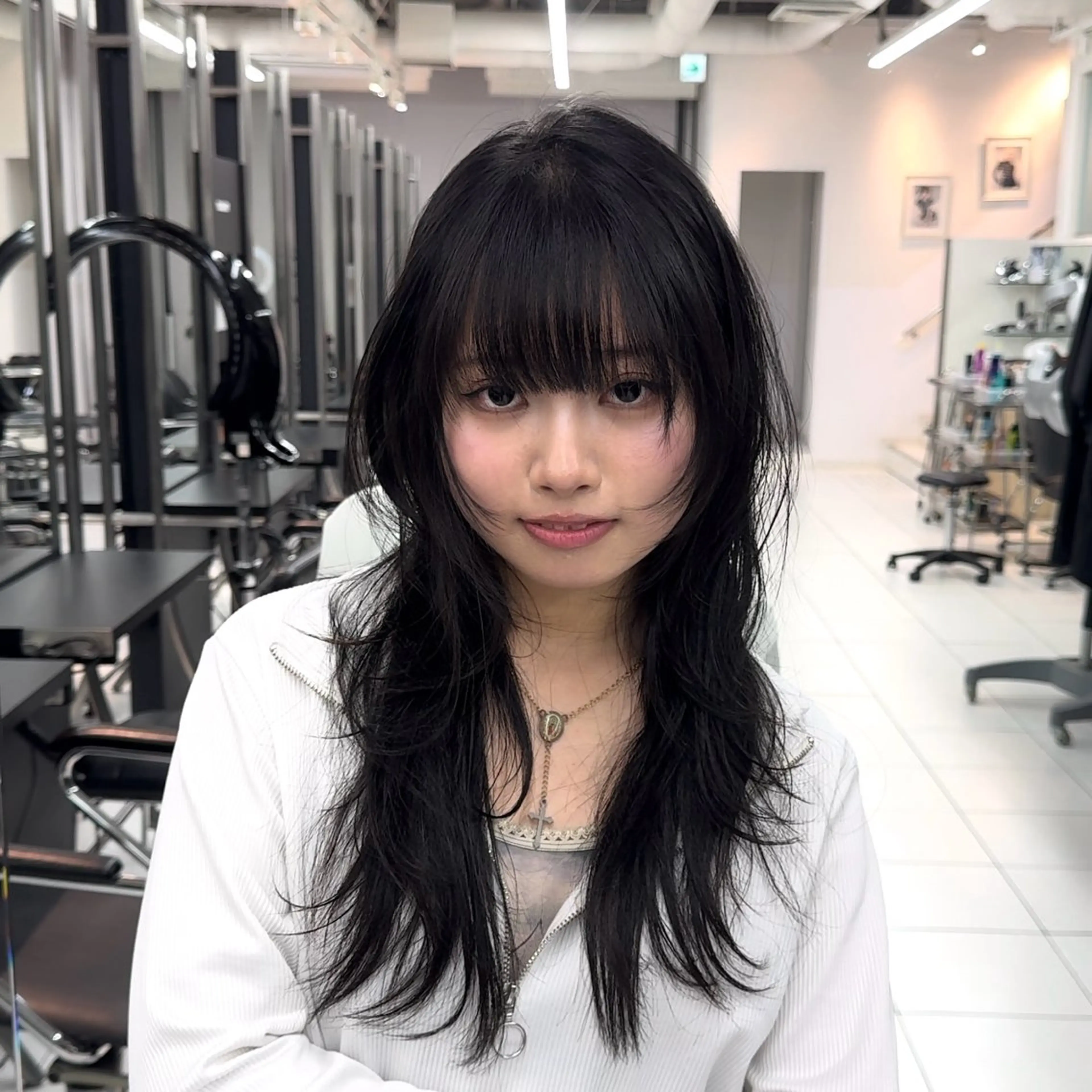 ロング ミディアムレイヤー/ ロングレイヤー堀匠吾のヘアスタイル