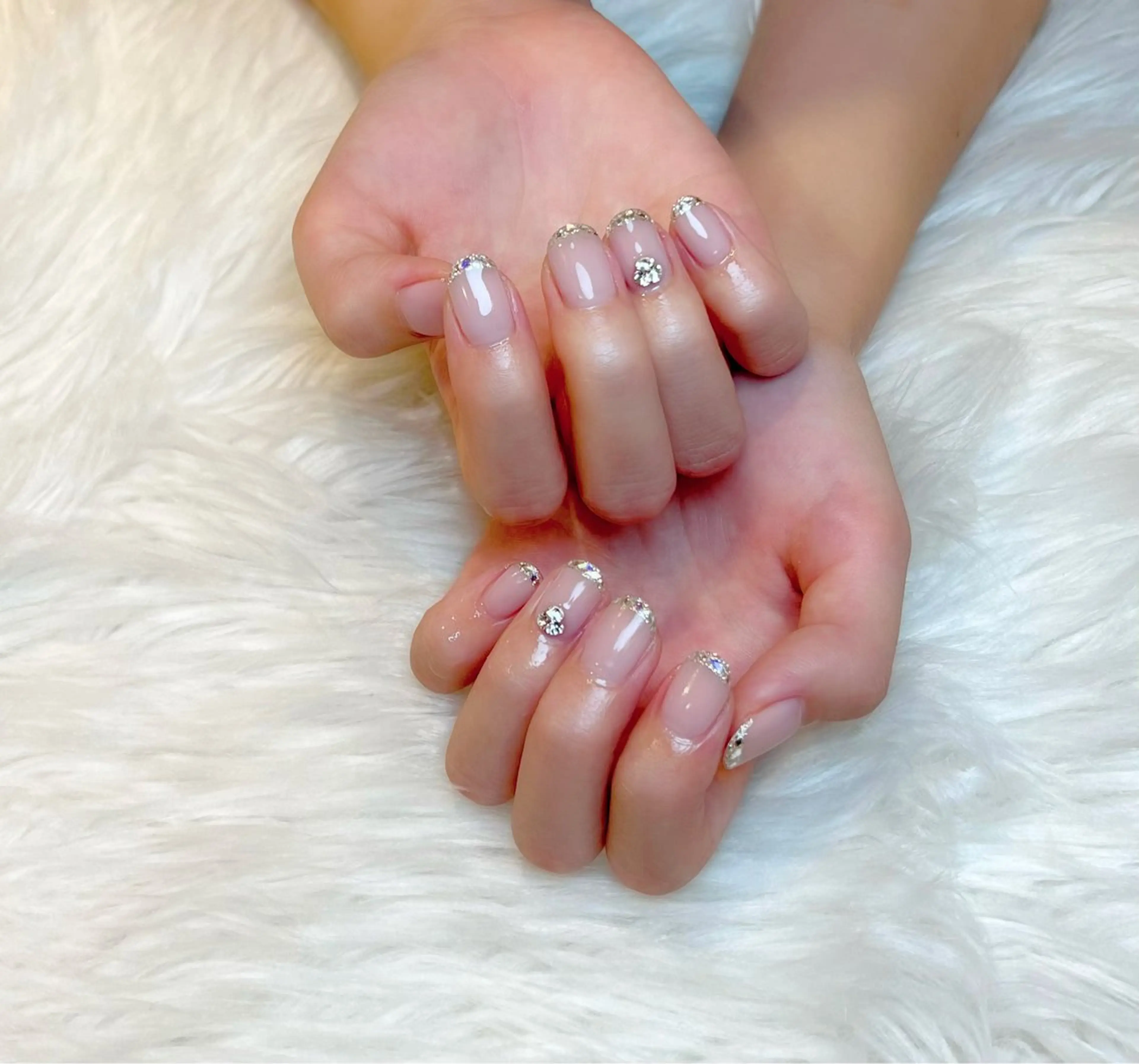 ネイル フレンチネイル ガラスフレンチ Lino+ ネイル&よもぎ蒸しのネイルデザイン