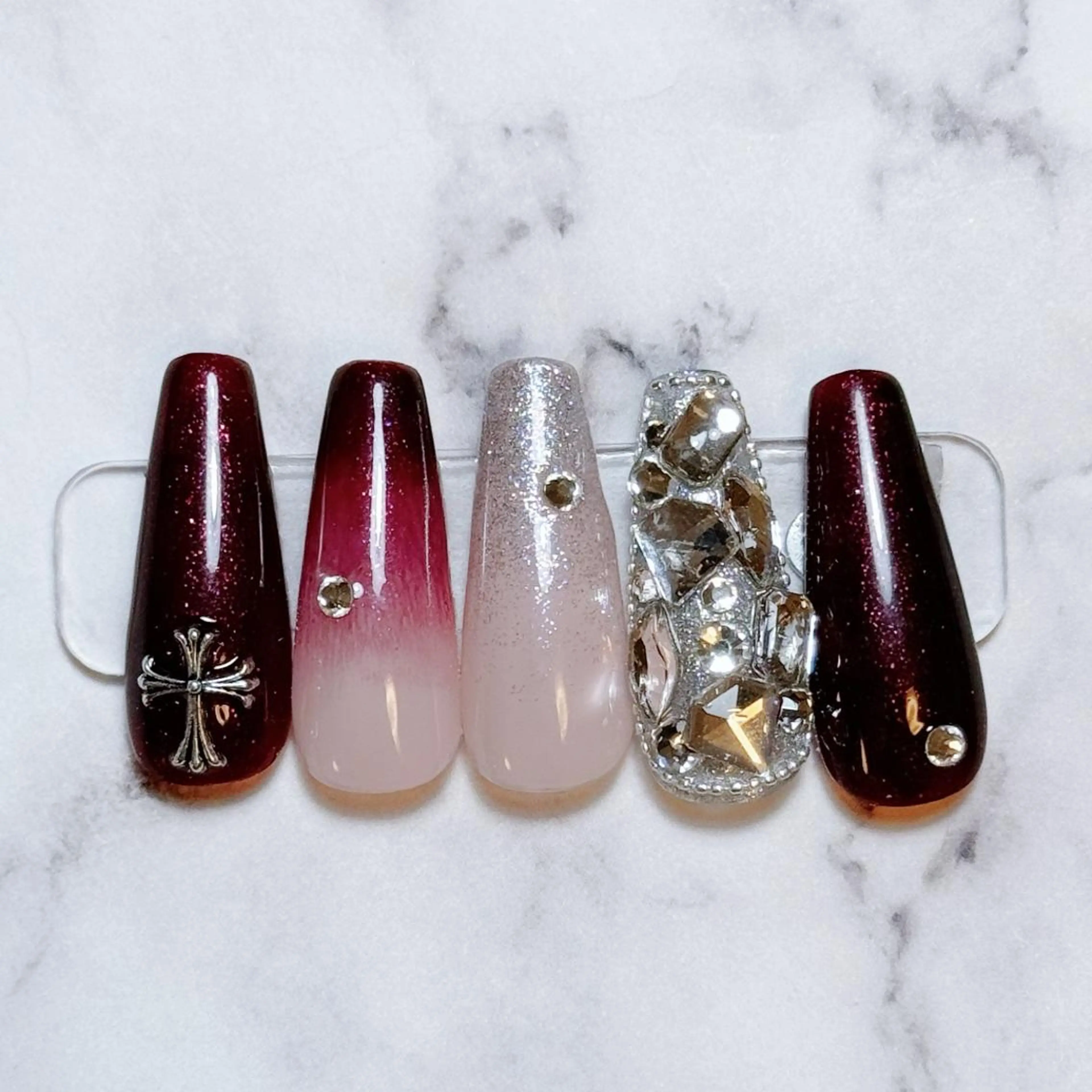 ネイル 🌈Yun nail hyejin💋のネイルデザイン