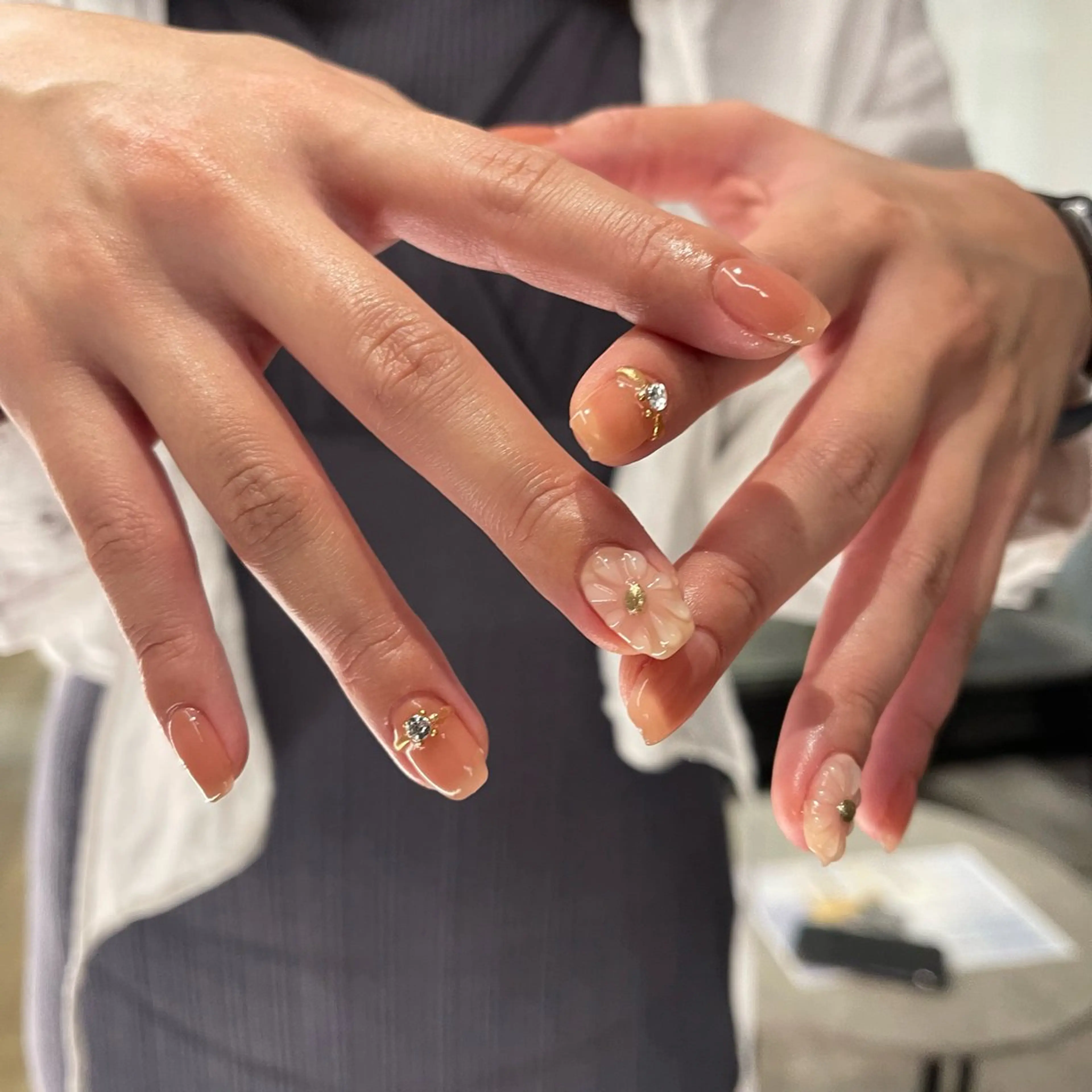 ネイル ハンドネイル chihiro 🗽のネイルデザイン