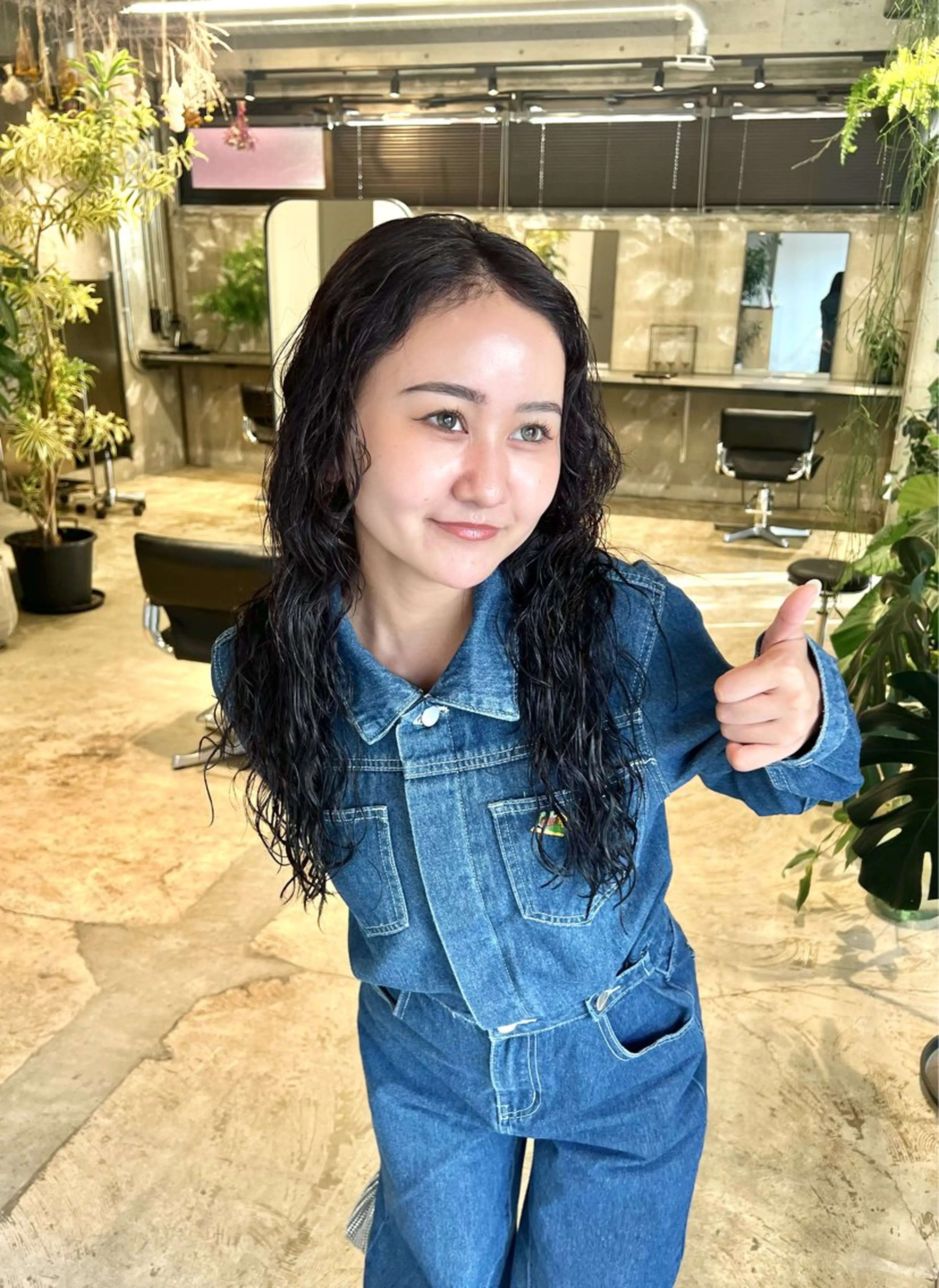 ロング パーマ piilo. かわい  なつみのヘアスタイル