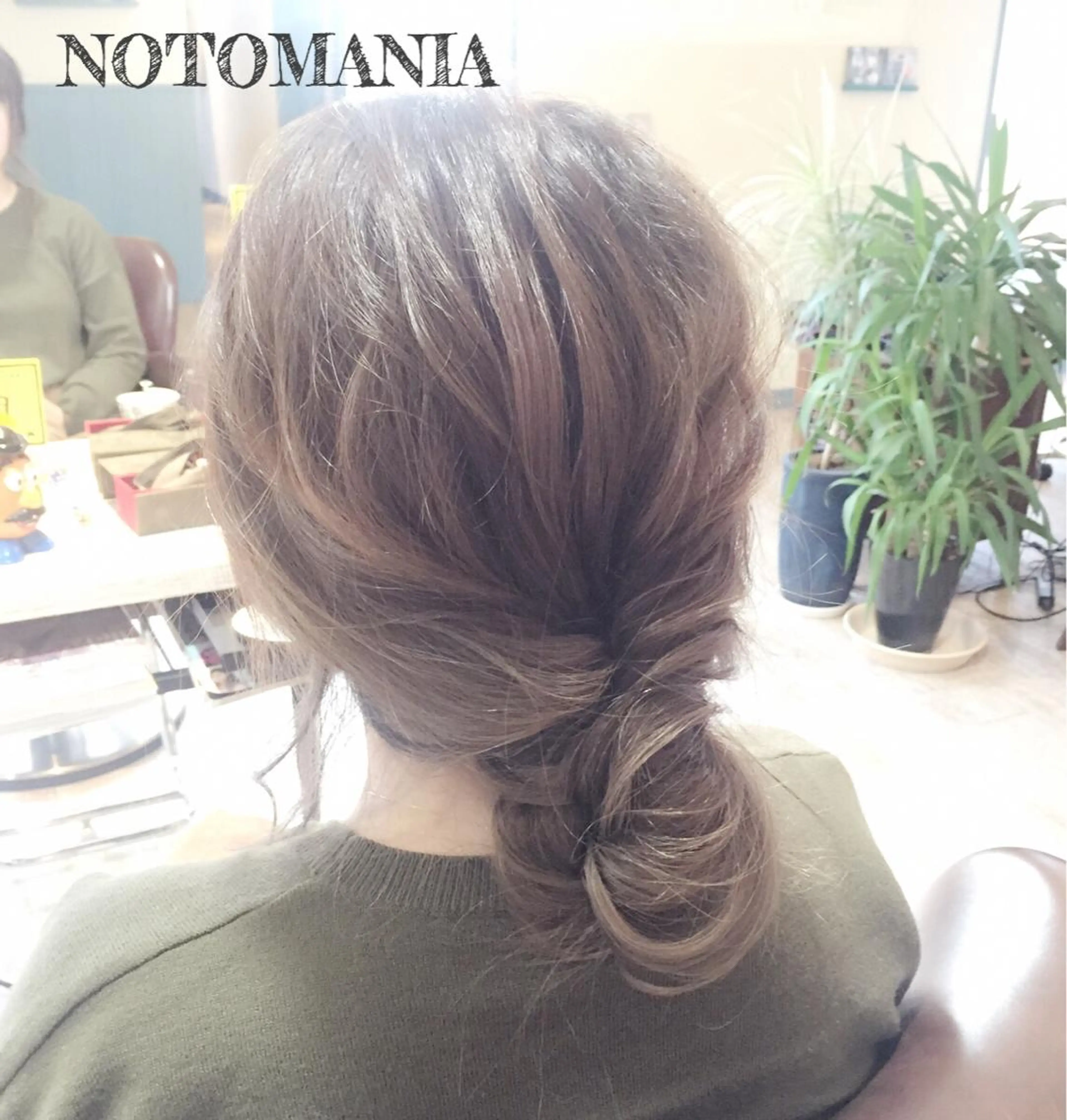 ロング カラー ヘアアレンジ 簡単アレンジ イシハラ アズサのヘアスタイル