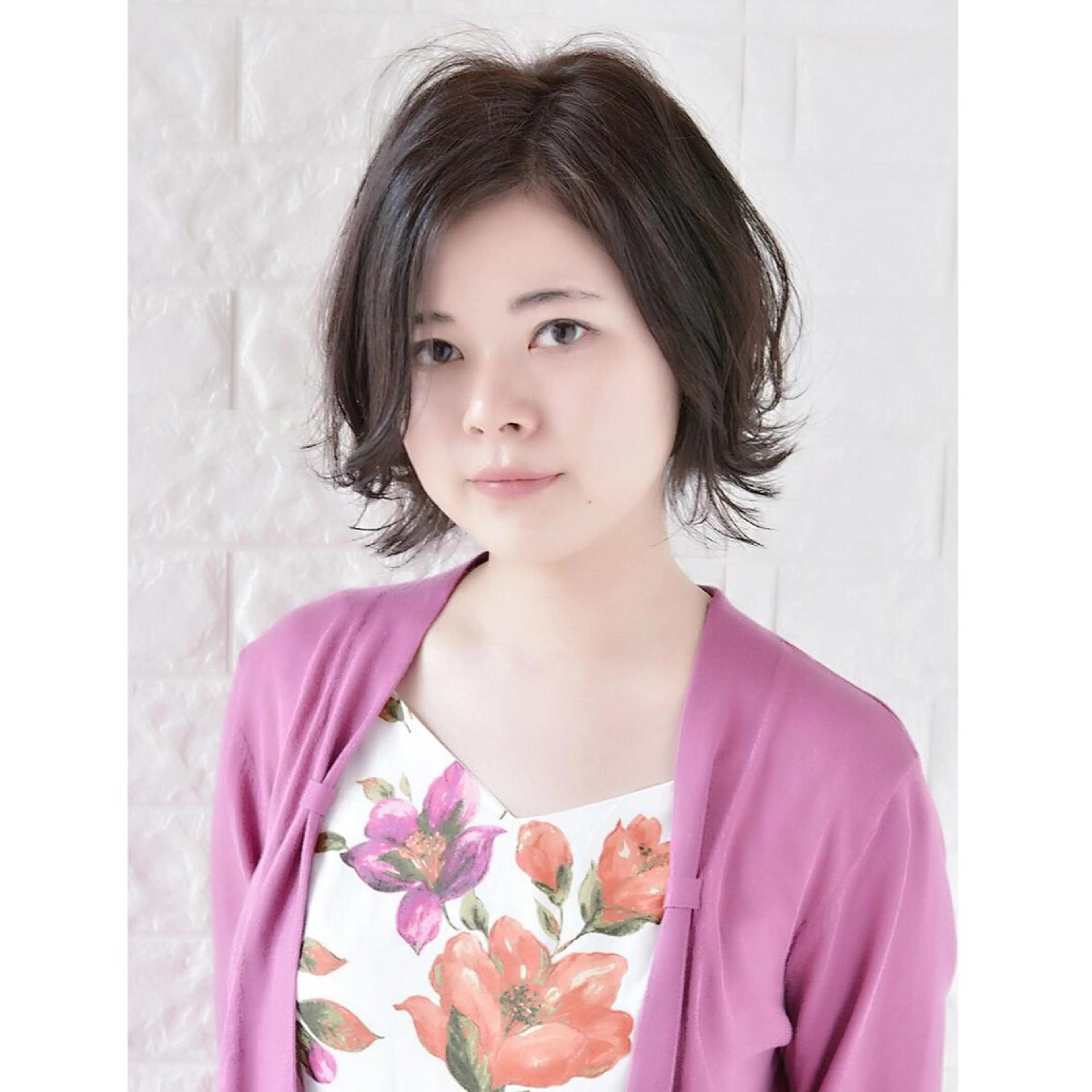 ショート カラー ボブ 外ハネヘア KIZU 髪質改善 オカルト怪談のヘアスタイル