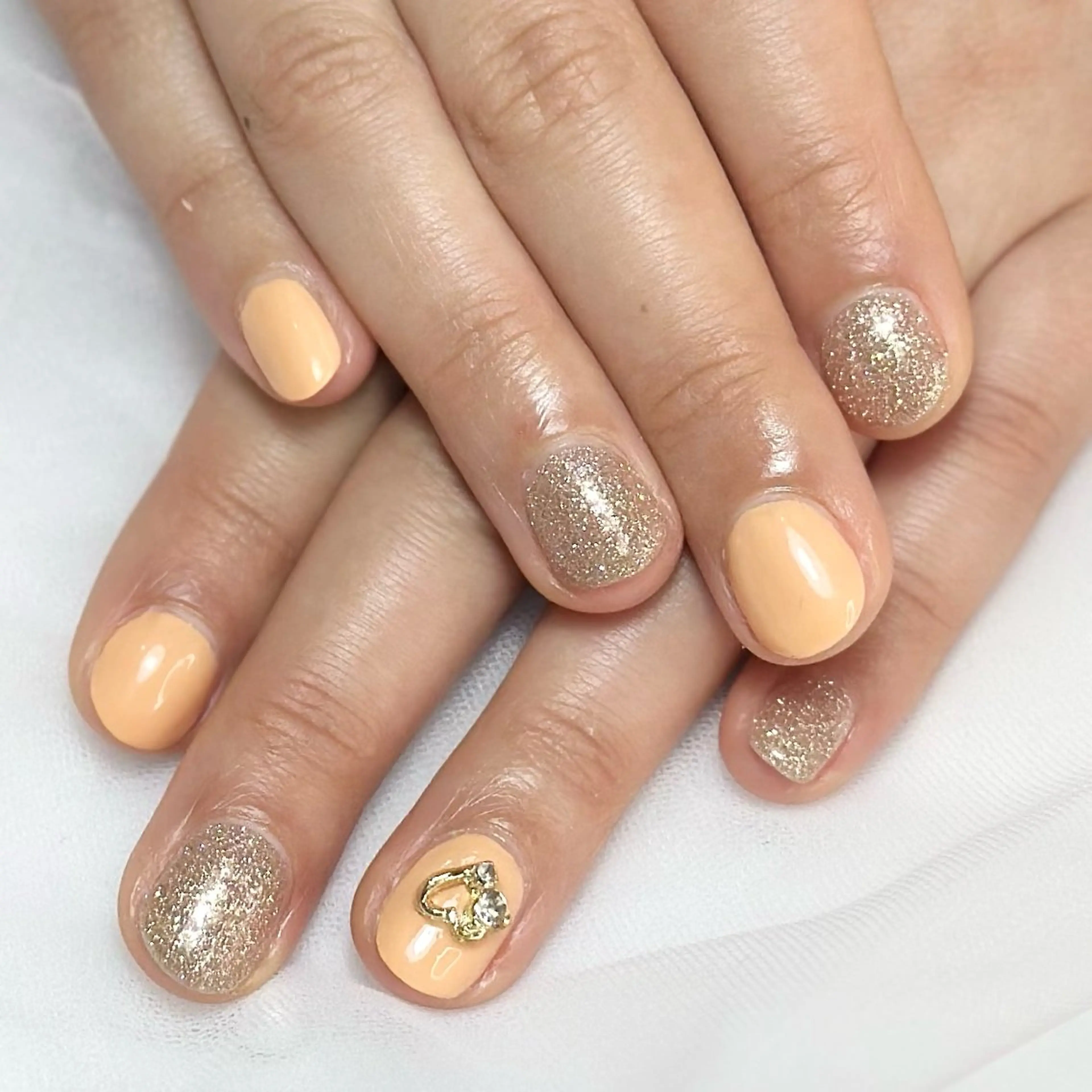 ネイル ストーンネイル ハンドネイル HAIR&MAKE POSH 日暮里のネイルデザイン