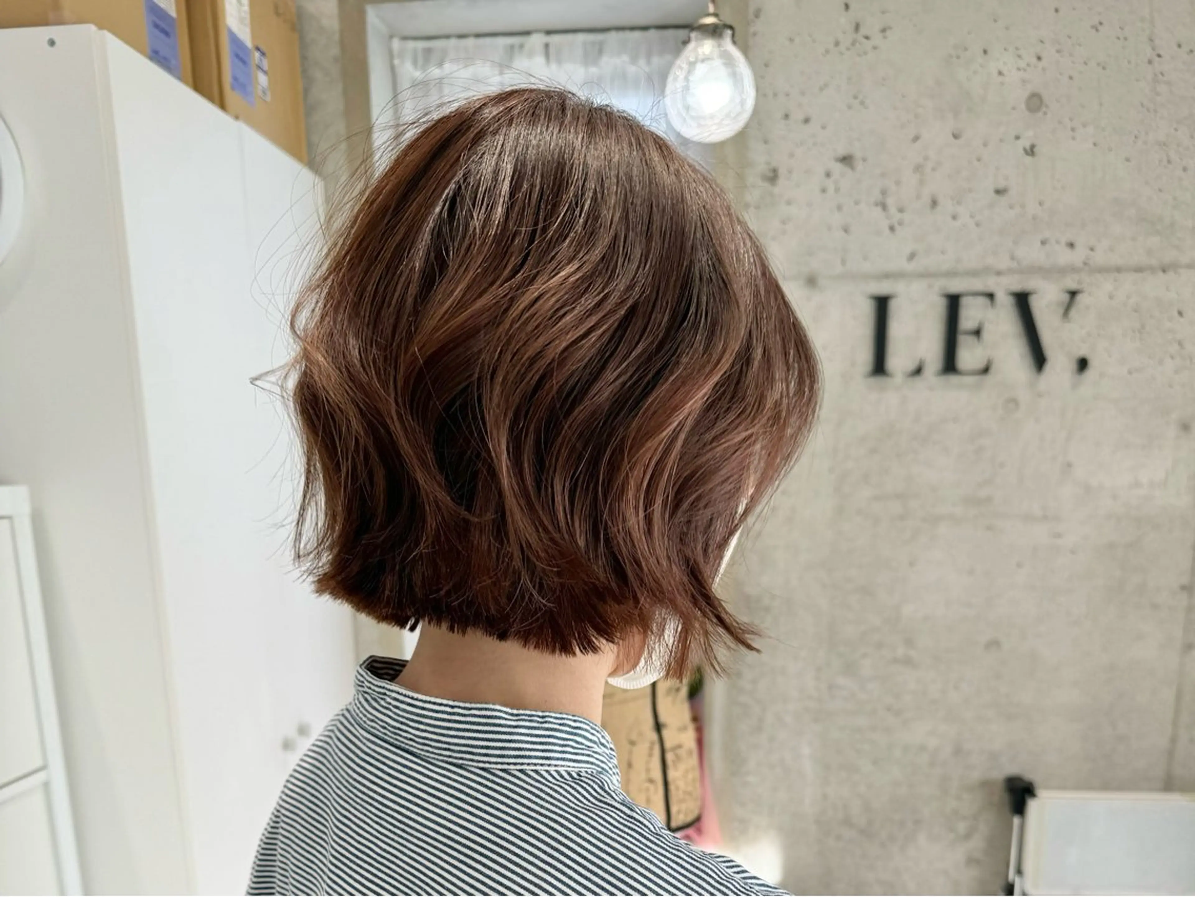 ショート ボブ 会田有紀 /切りっぱなしボブのヘアスタイル