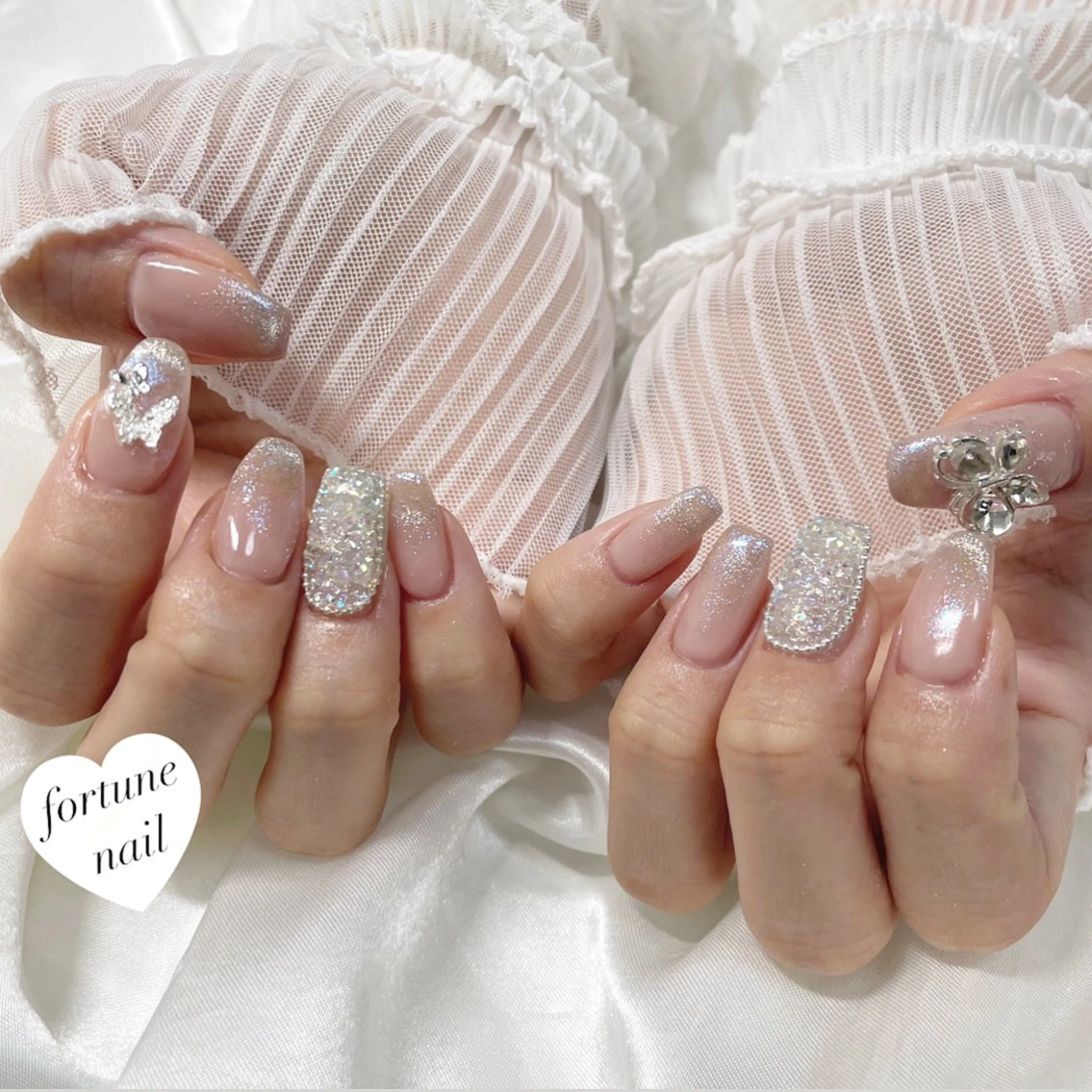 ネイル ドット ハート 韓国ネイル ワンホンネイル ハンドネイル ☆saori ☆のネイルデザイン