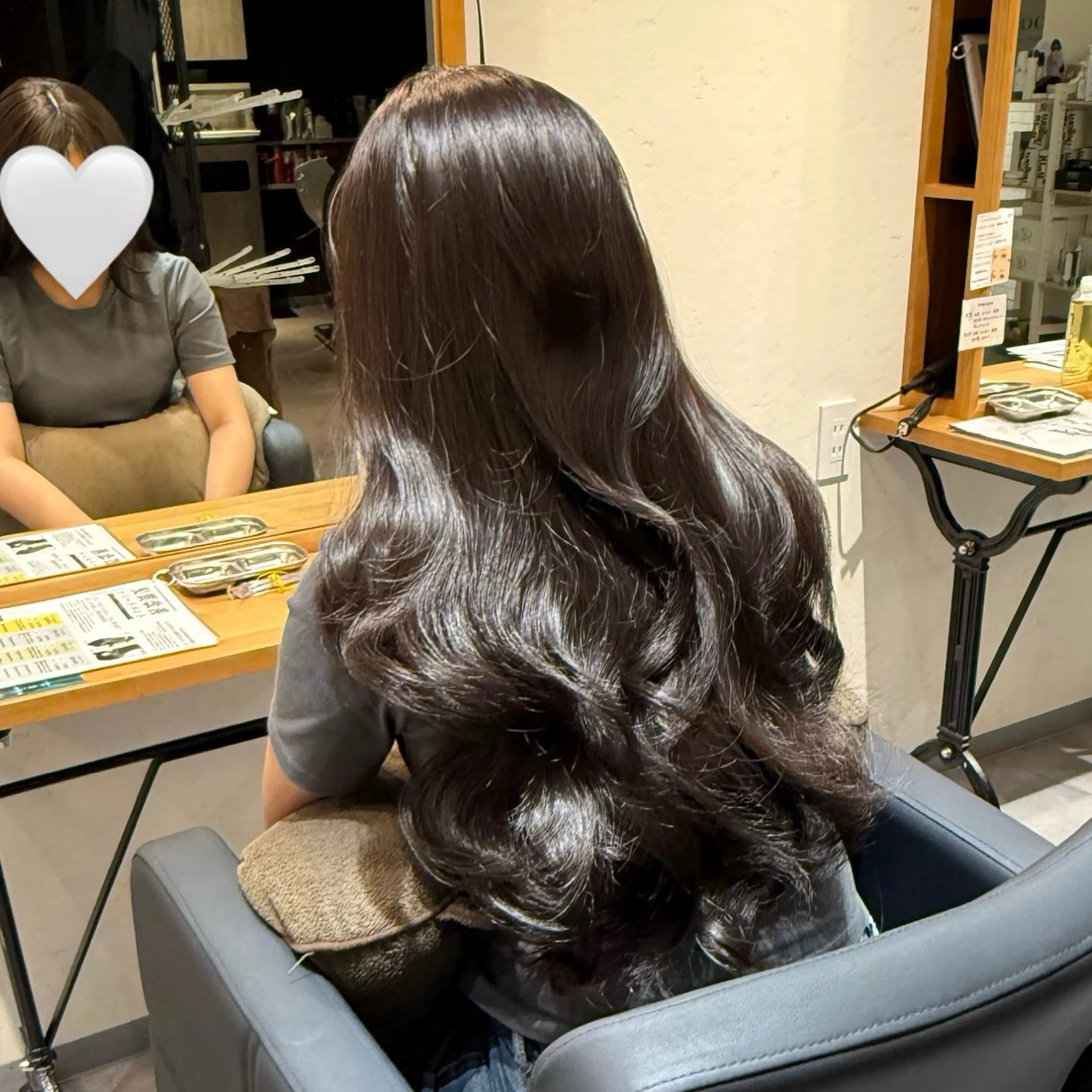 ロング カット ヘアカラー 髪質改善透明感カラー ayukaのヘアスタイル