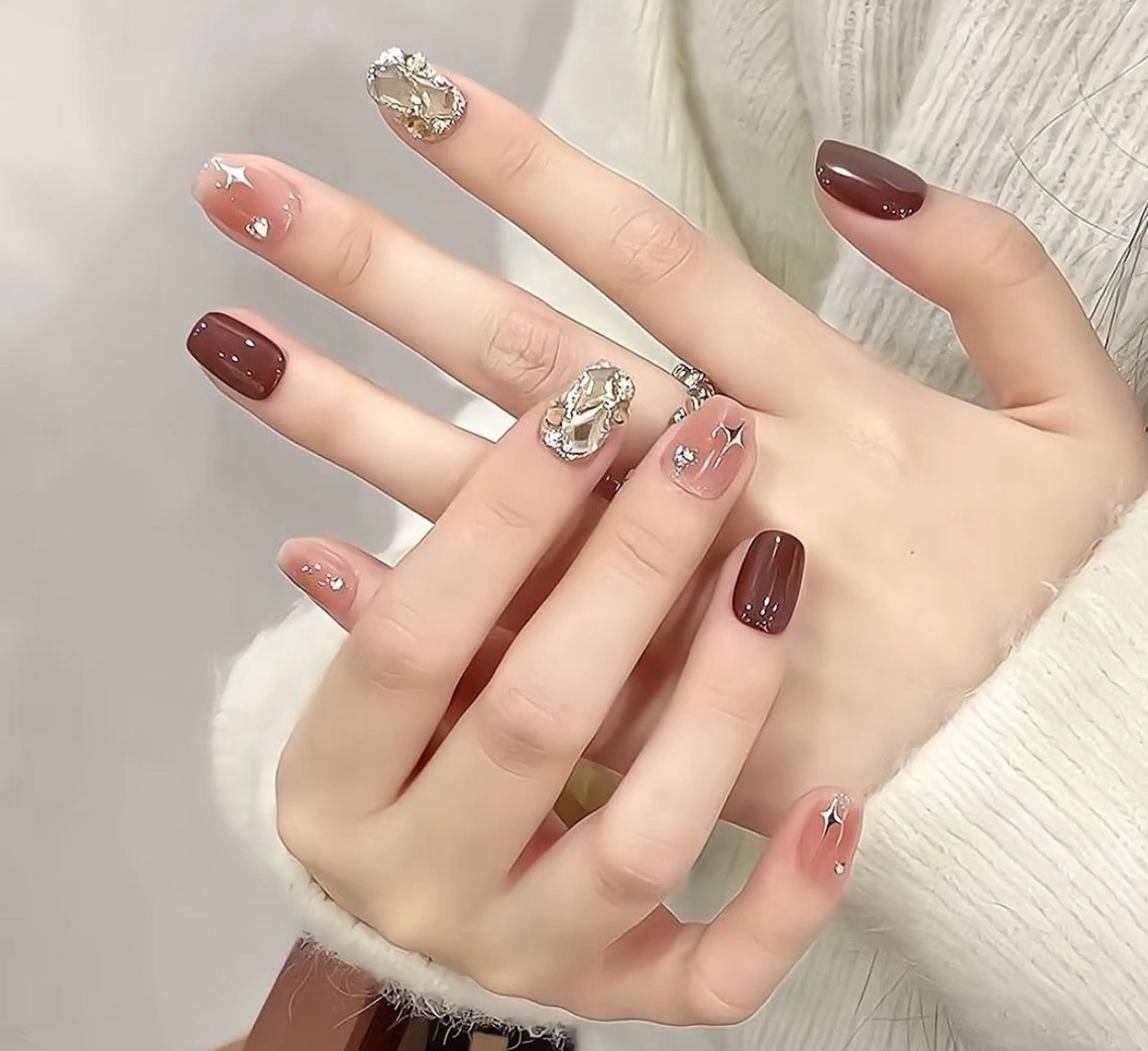 ネイル ハンドネイル ハンドケア Beauty Build Upのネイルデザイン