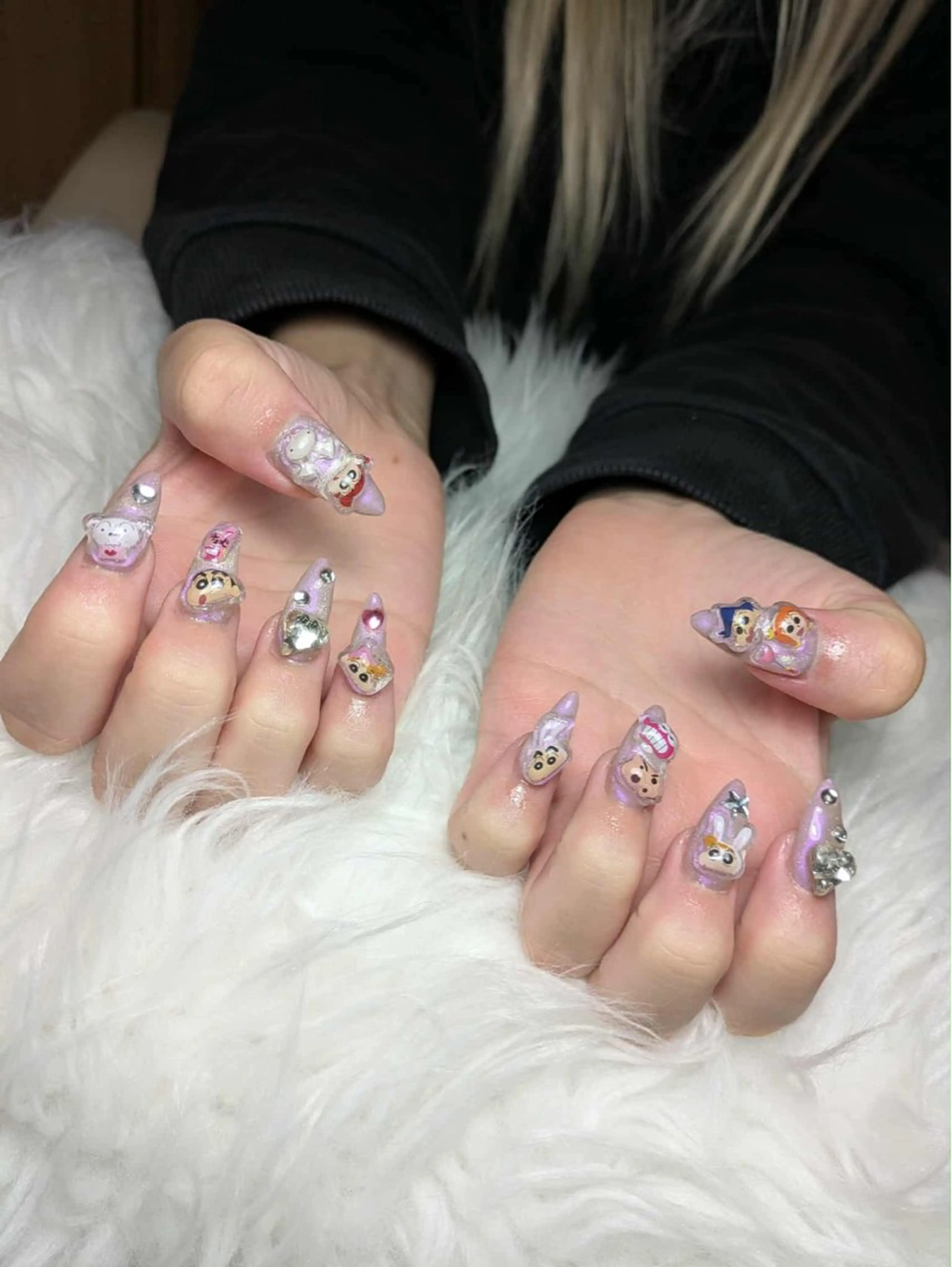 ネイル Queen Nail 　クイーンネイルのネイルデザイン