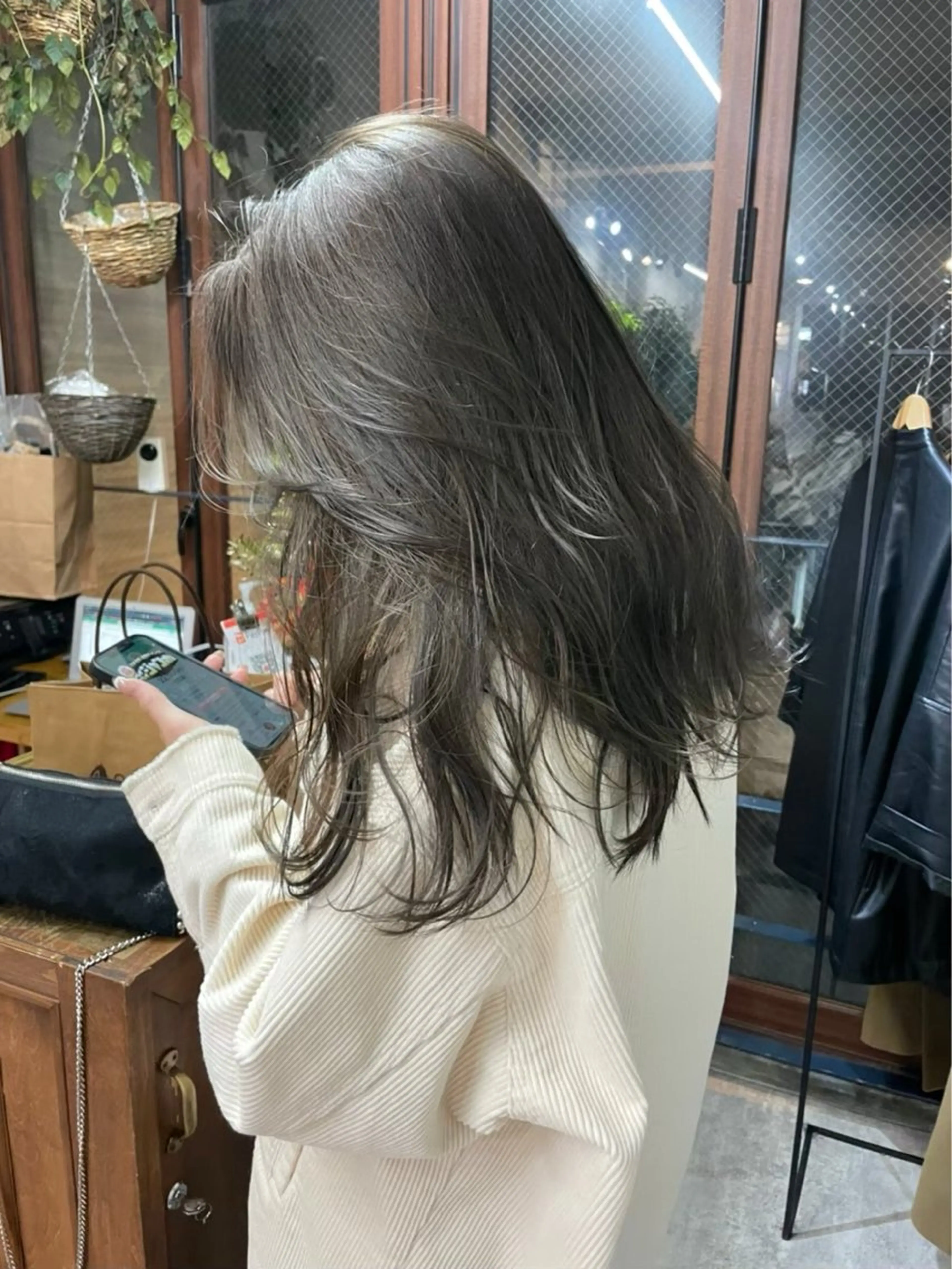 ロング カラー ベージュカラー ブリーチ ケアブリーチ 透明感カラー ダブルカラー SALT WATER所属・🫐 𝐌𝐚𝐨 🫐似合わせcutのヘアスタイル