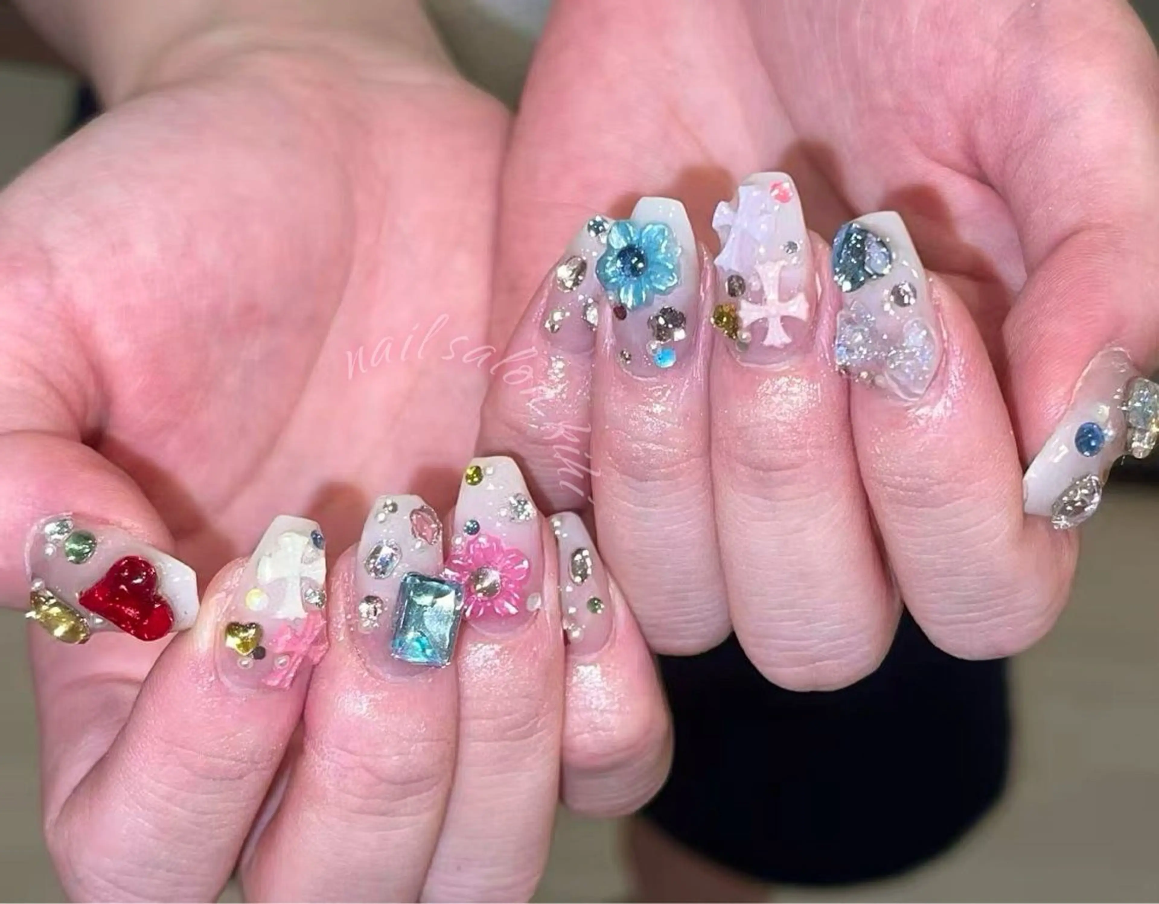 ネイル アートネイル フレンチネイル ジェルネイル グラデーション 韓国ネイル ハンドネイル ハンドケア さくら💮💮 【オフ無料】のネイルデザイン