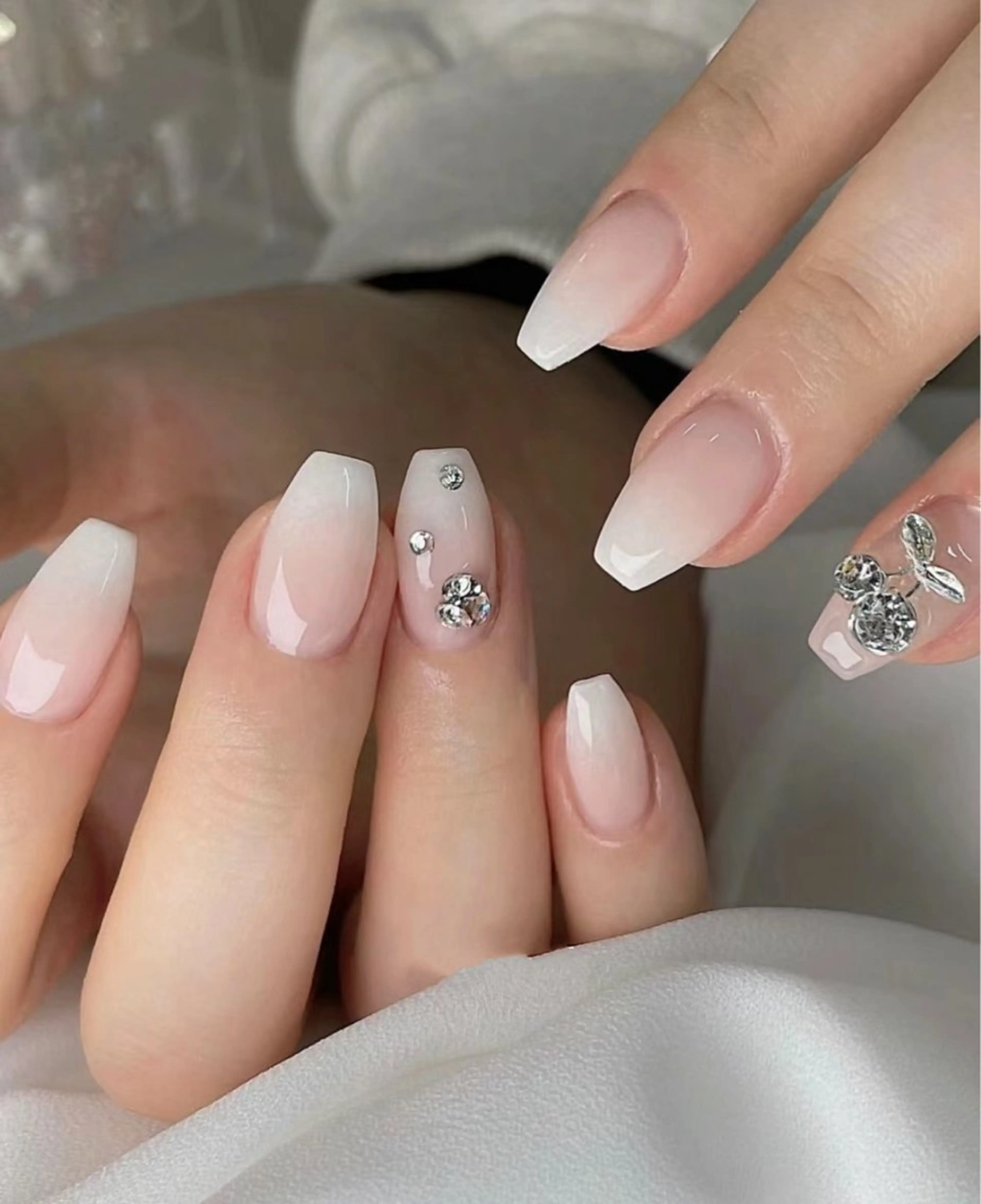 ネイル ハンドネイル 🍑 momo_nailのネイルデザイン