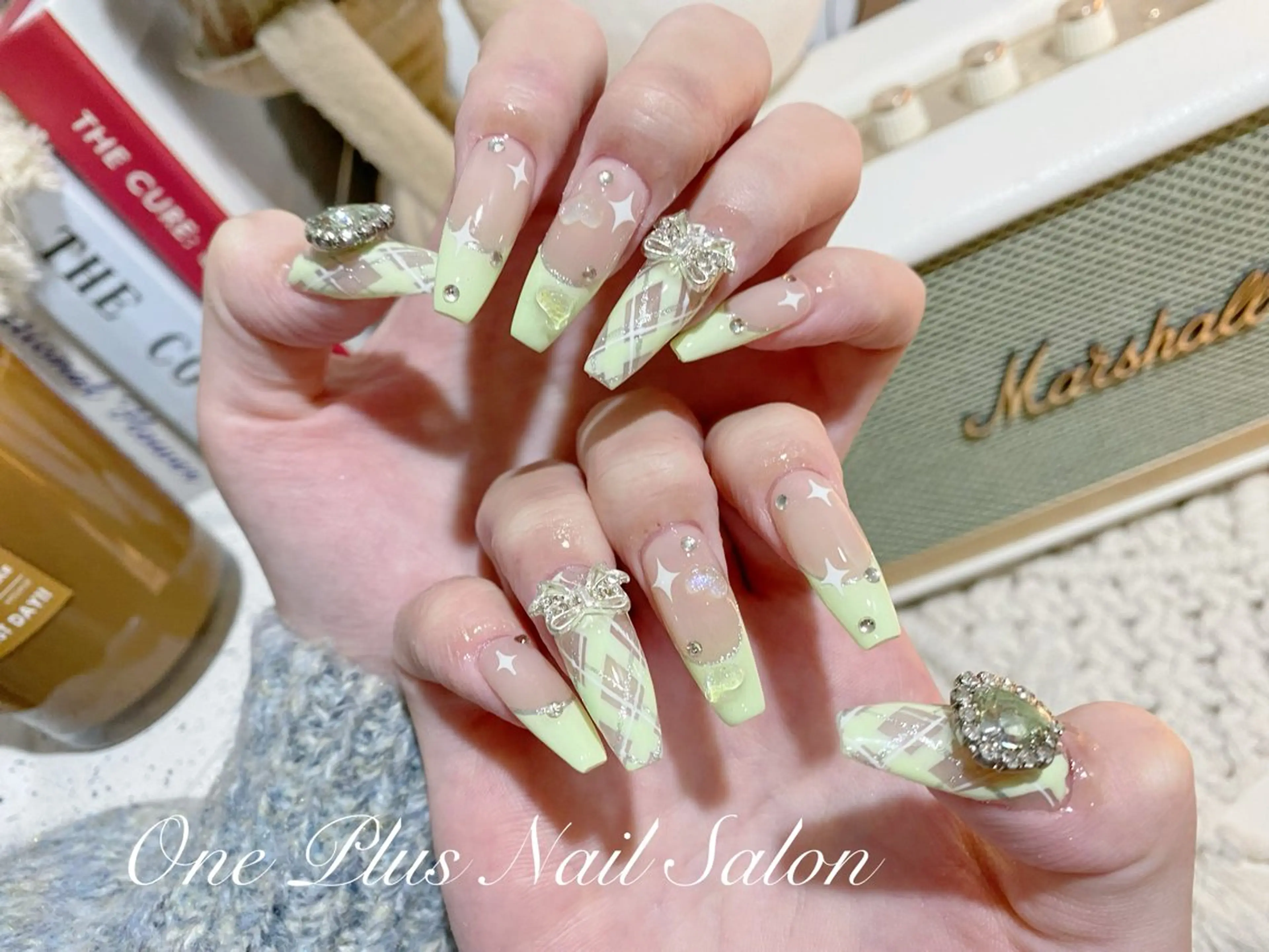 ネイル One Plus Nail Salonのネイルデザイン