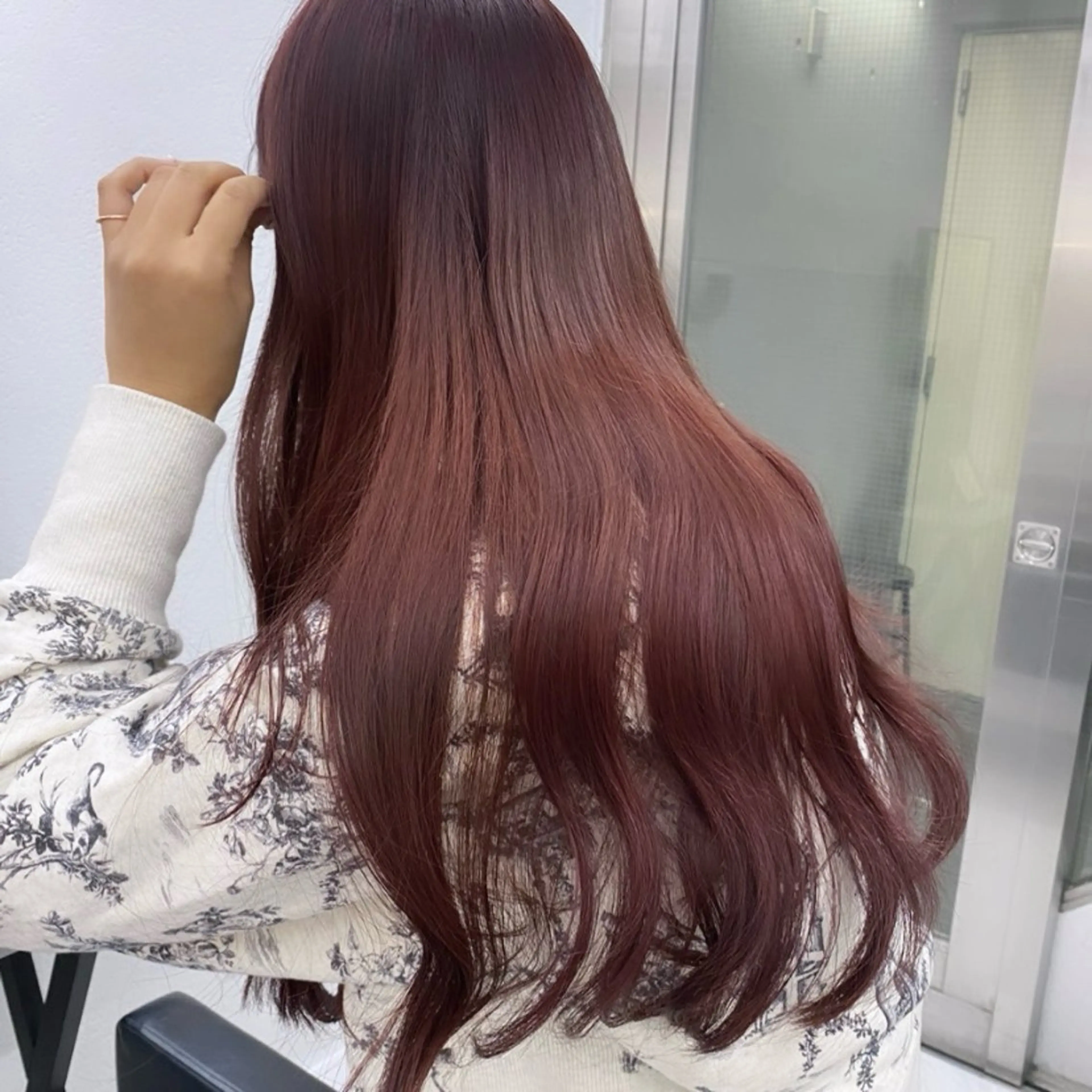 ロング カラー アッシュ ベージュカラー 黒髪 ブルーカラー ブルーブラック カット ヘアカラー トリートメント ヘッドスパ ヘアセット 透明感/韓国風 🤍moeka🤍のヘアスタイル