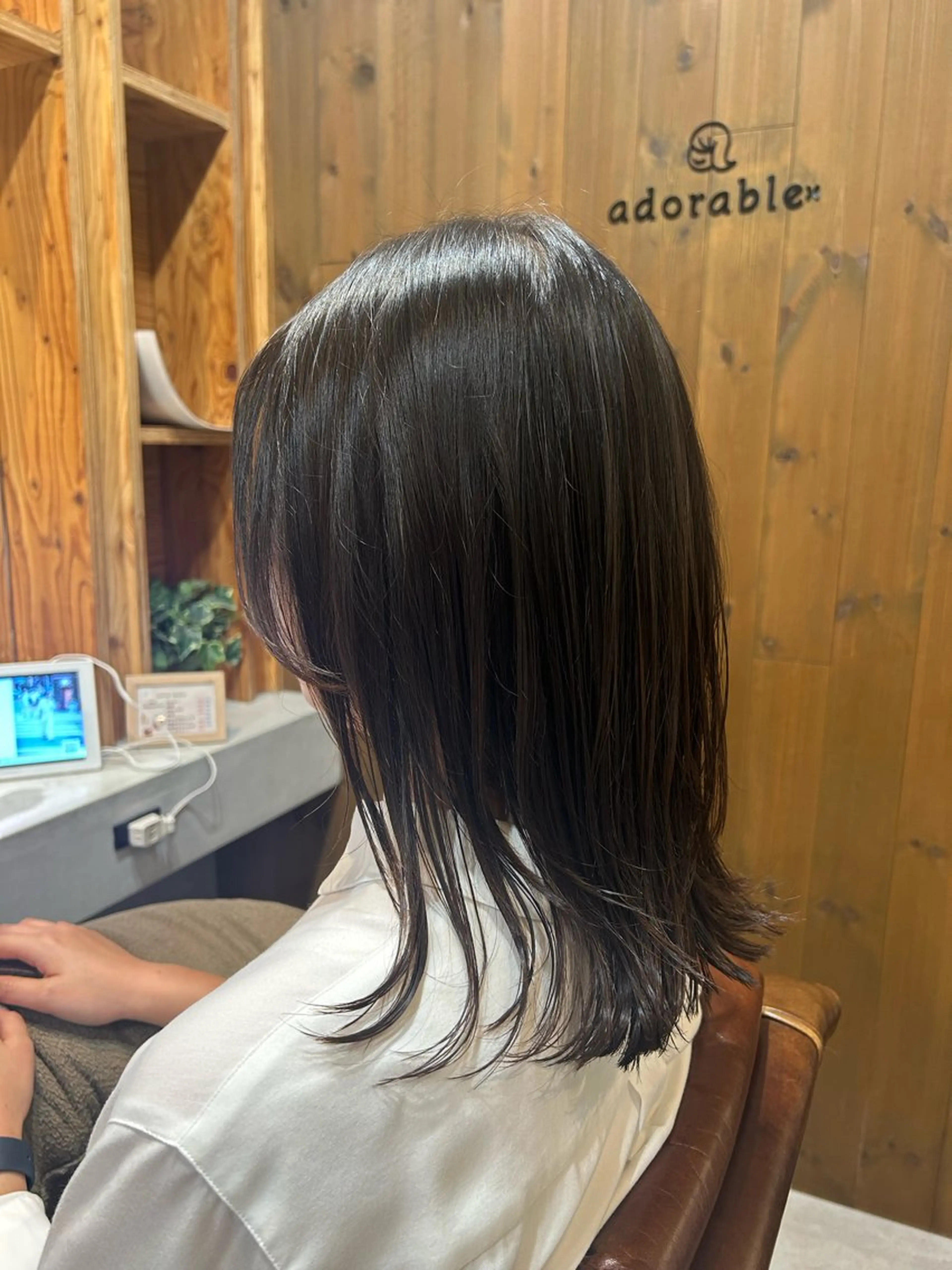 ミディアム adorable 樋口円のヘアスタイル