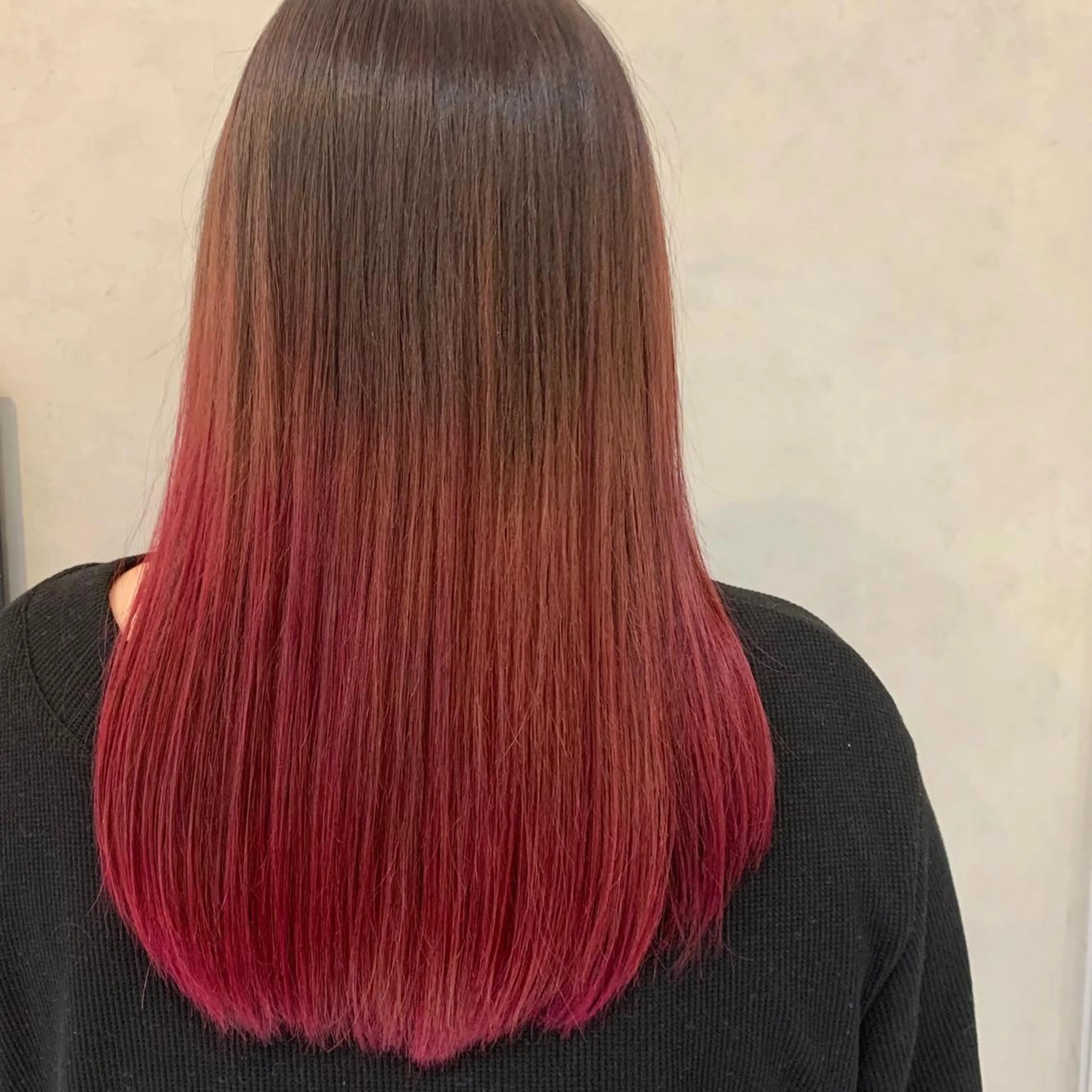 ロング カラー ヘアカラー トリートメント ︎︎☺︎ yuri ︎︎☺︎のヘアスタイル