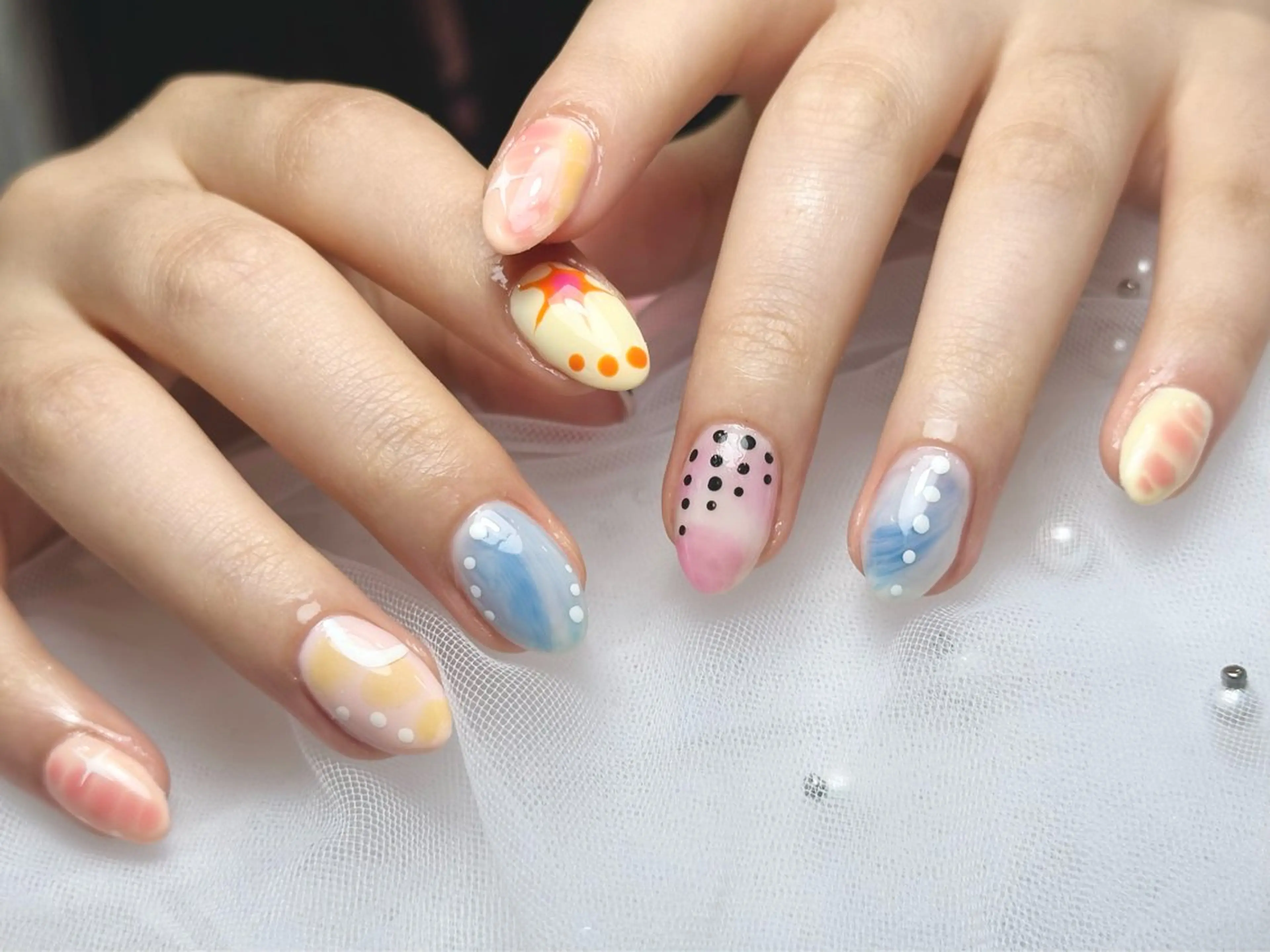 ネイル チークネイル 長さ出し ジェルネイル ガーリー 韓国ネイル MEest Beauty Studio所属・Junn Nailのネイルデザイン