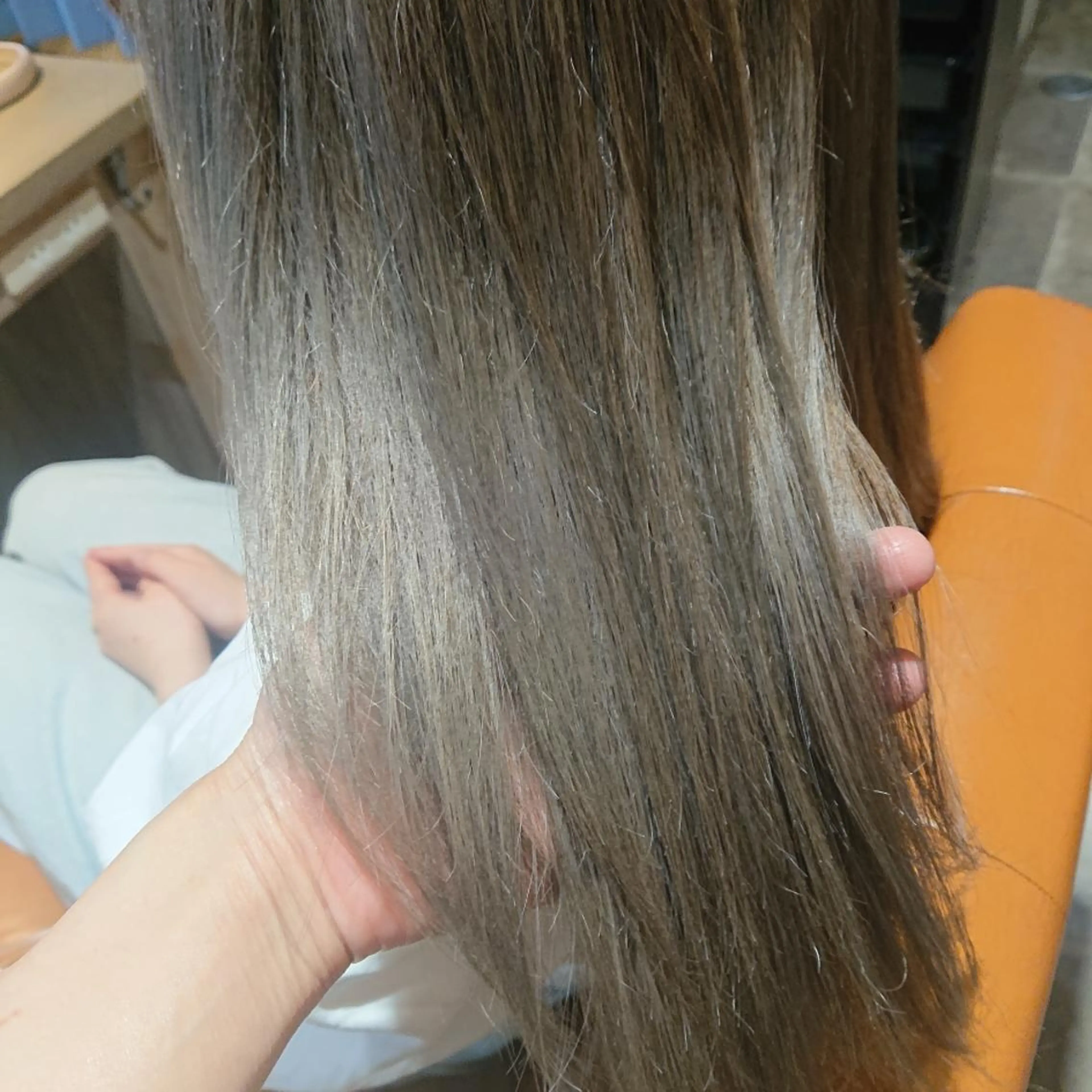 ロング カラー カット ヘアカラー トリートメント alushe 岡 陽子のヘアスタイル