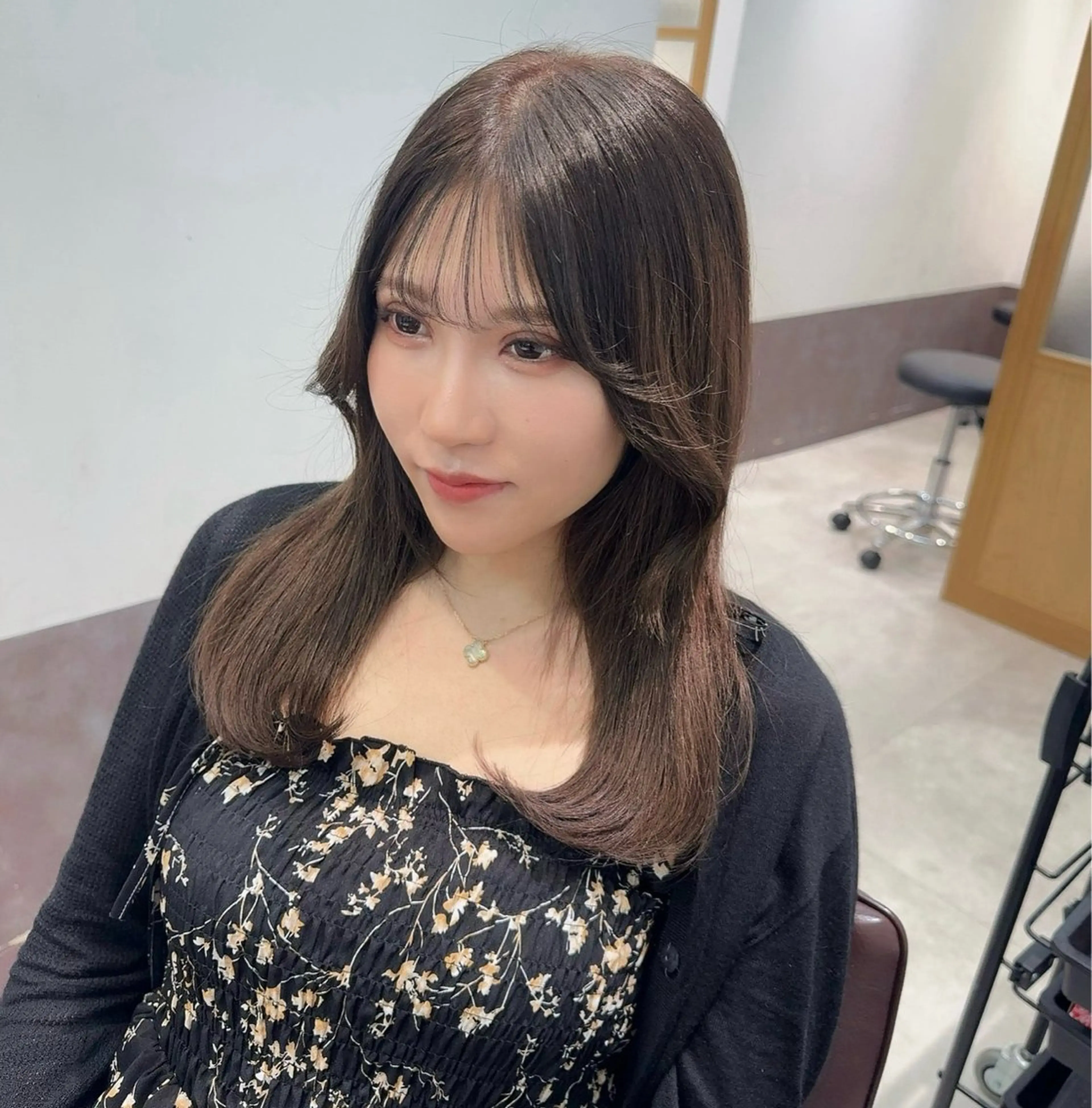 ミディアム 髪質改善 サロウィン新宿三丁目East所属・💕秋モテ×上品色気 モテヘア💕山田航介のヘアスタイル