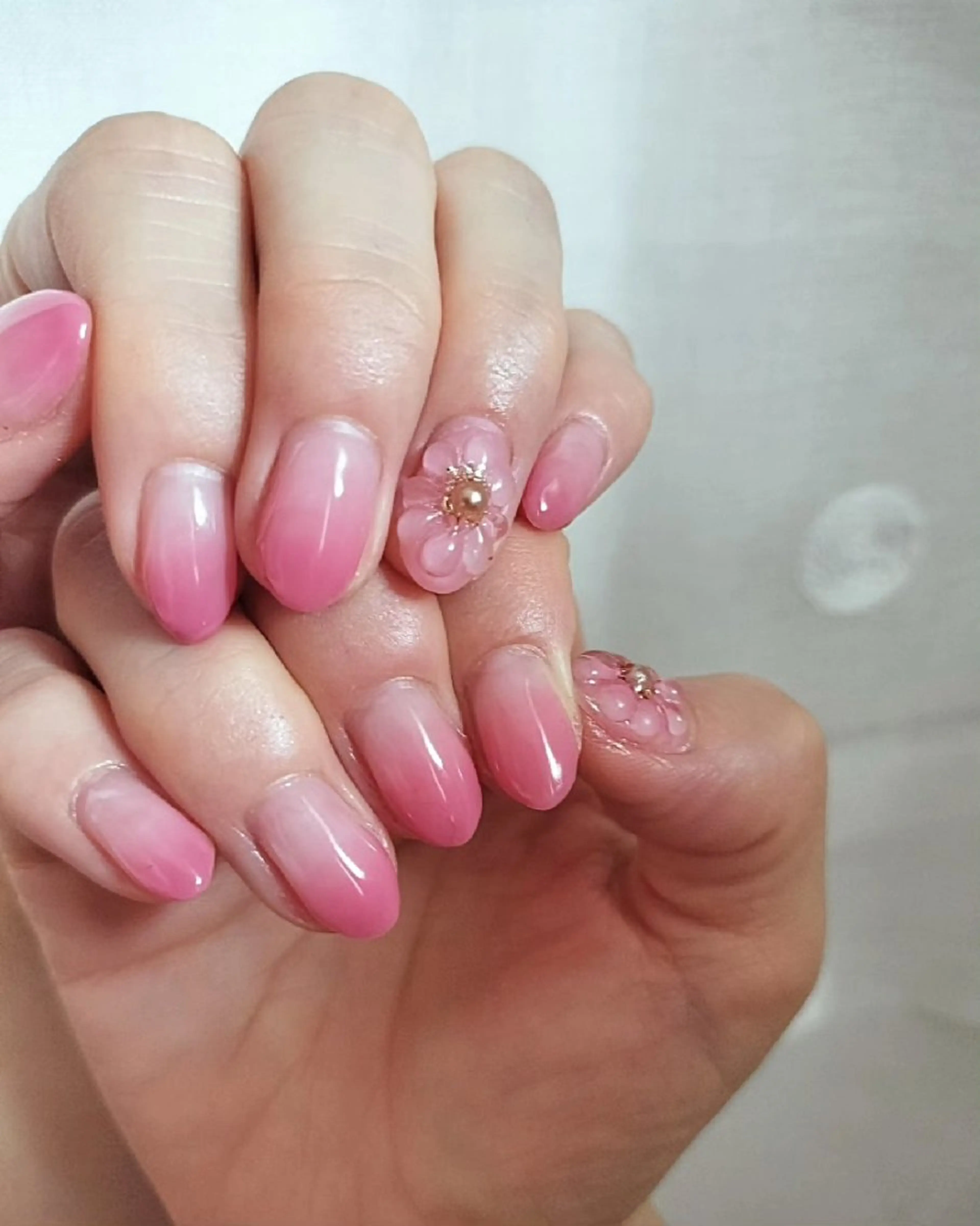 ネイル フラワーネイル ぷっくりネイル megumi. sのネイルデザイン