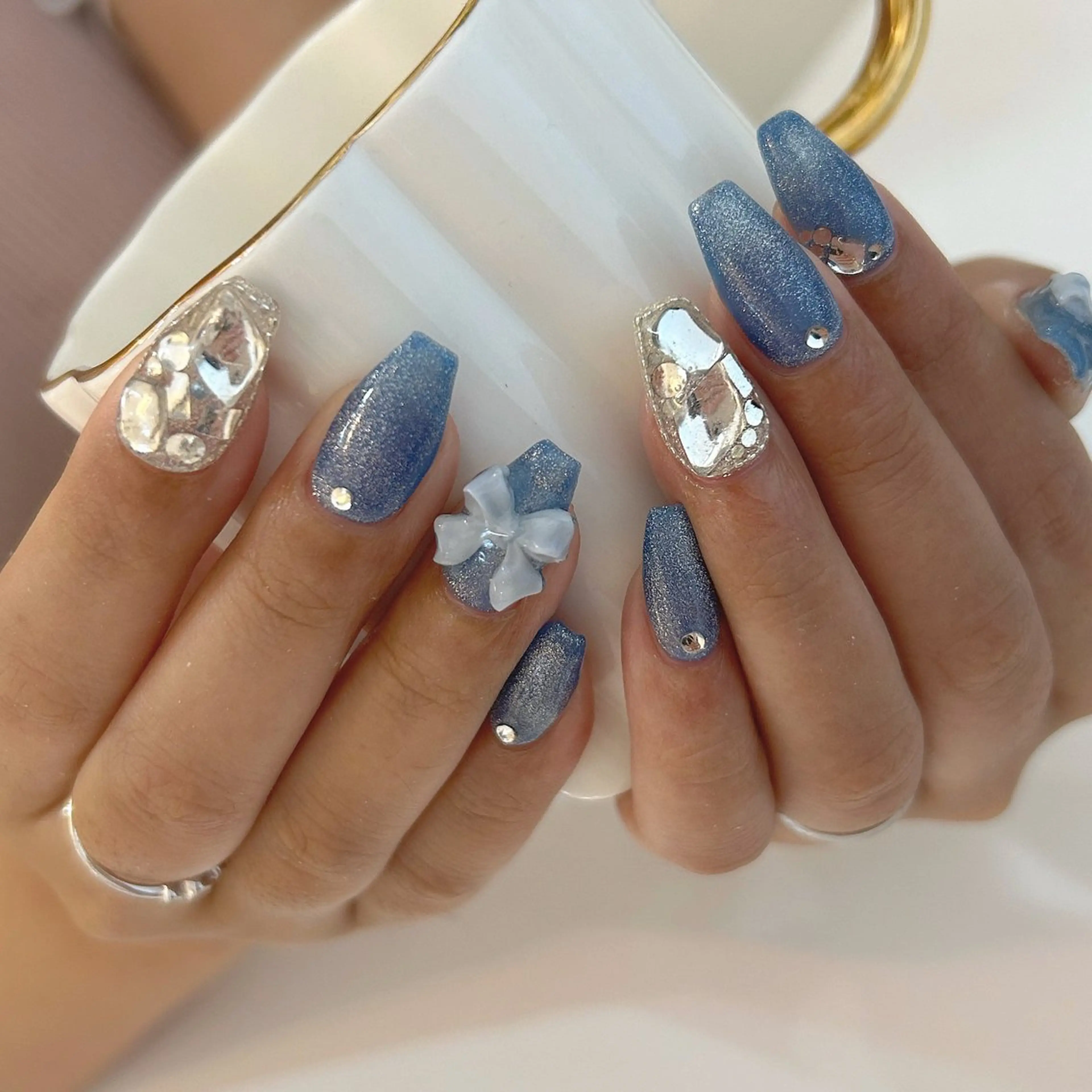 ネイル ハンドネイル ViViA momokaのネイルデザイン