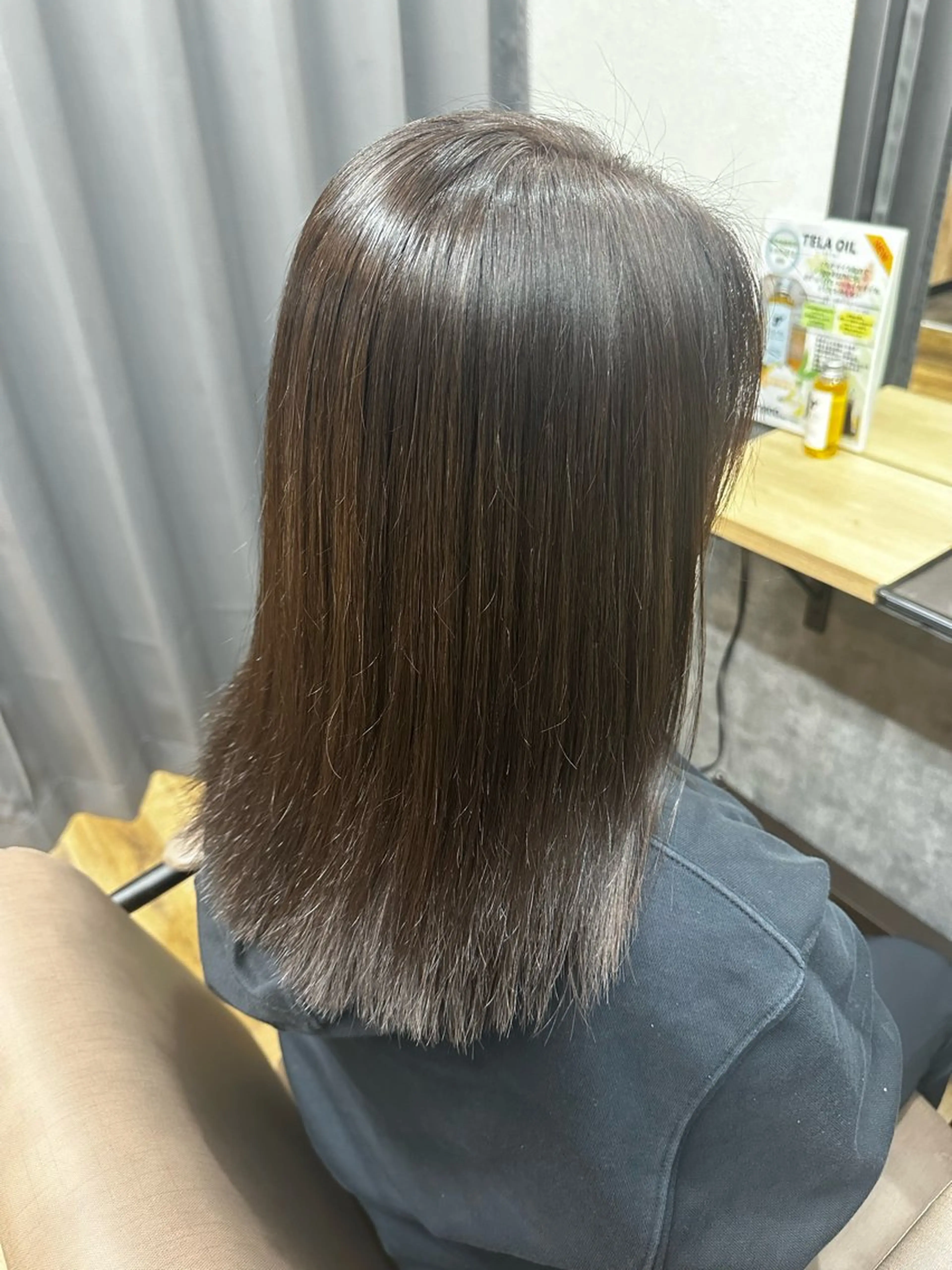 ミディアム カット ヘアカラー トリートメント TELA HAIR南流山店所属・TELA HAIR Annaのヘアスタイル