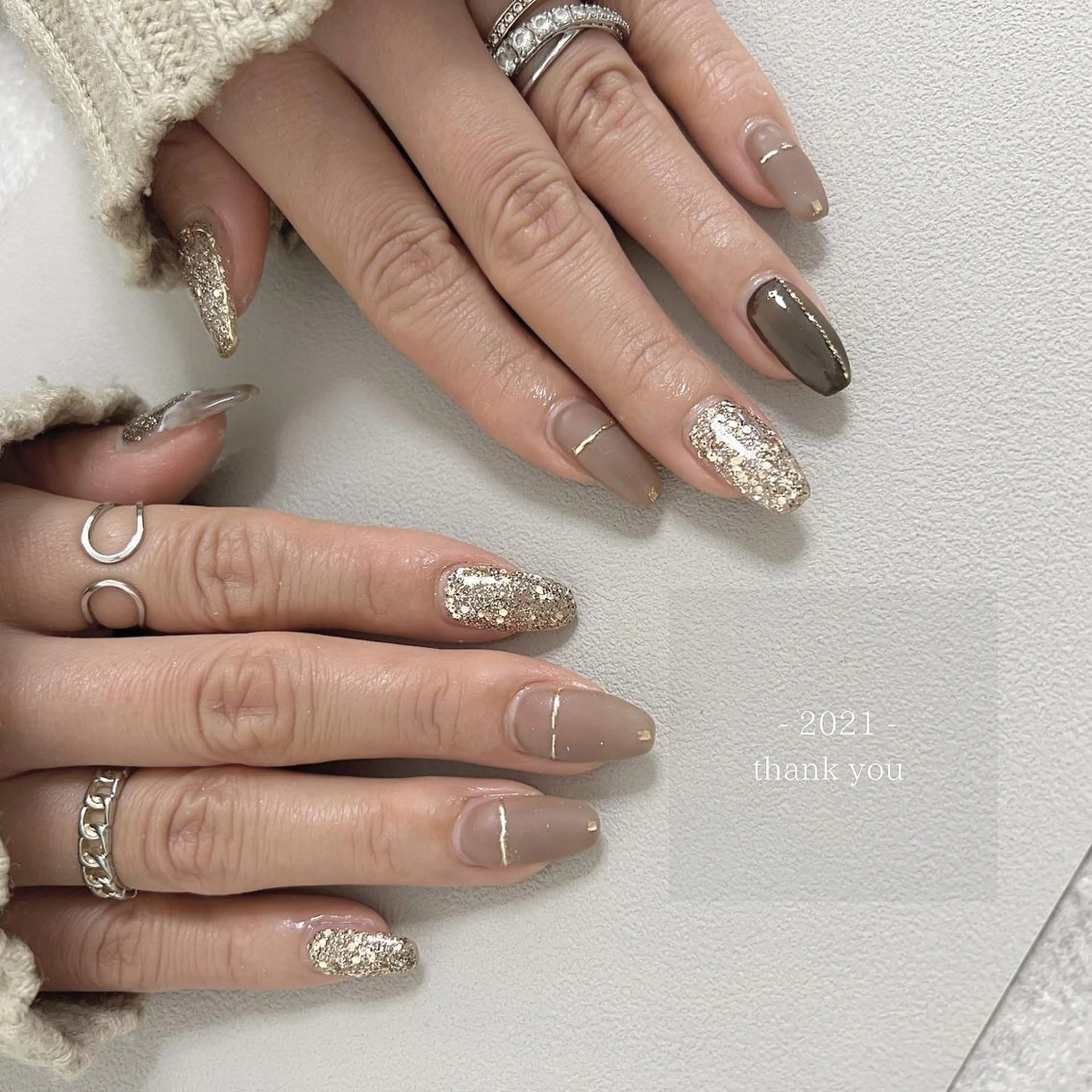 ネイル ブラウン キラキラネイル マットネイル emu nailのネイルデザイン