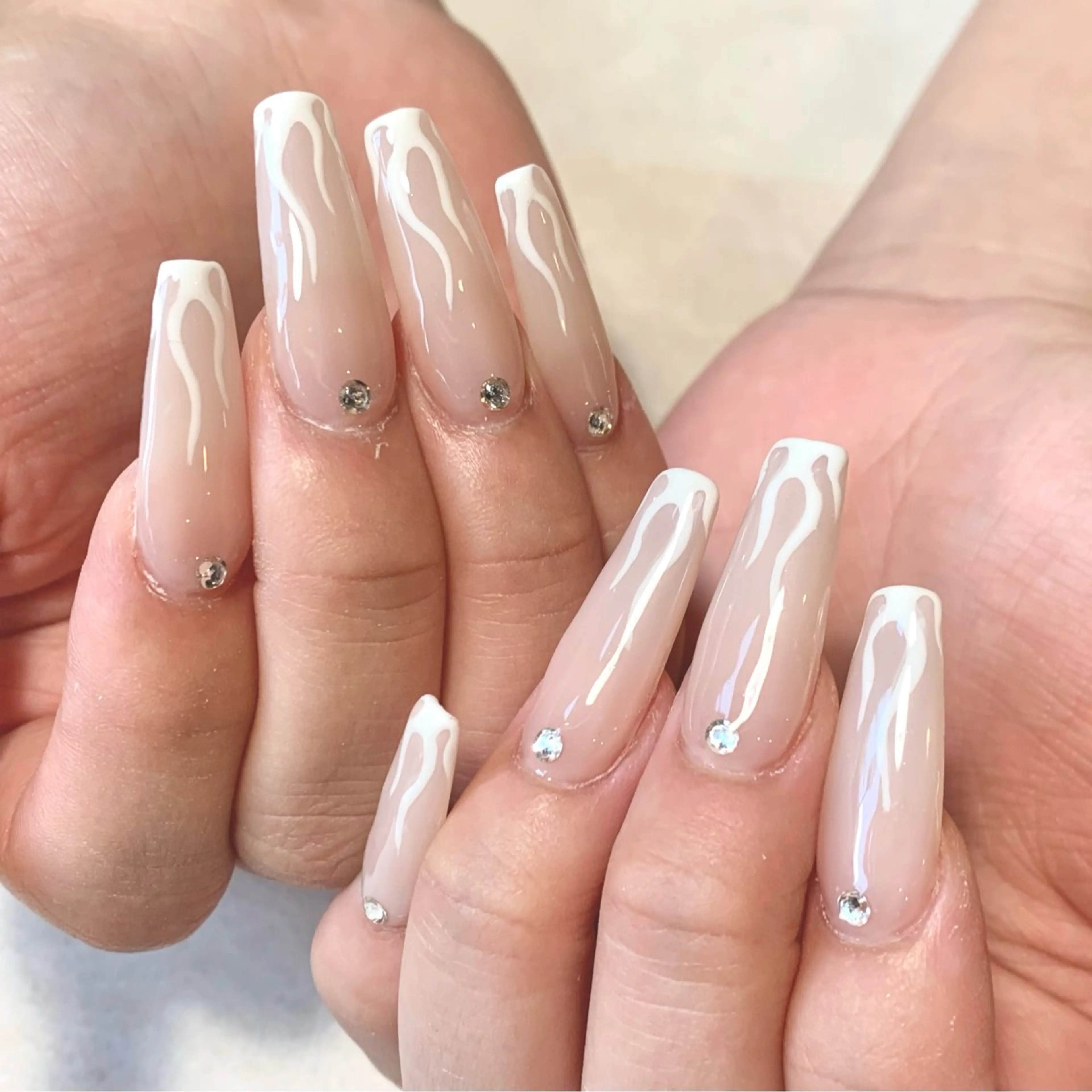 ネイル キラキラネイル 夏ネイル ハンドネイル Nail Salon Lillion【リリオン】所属・lillion karenのネイルデザイン