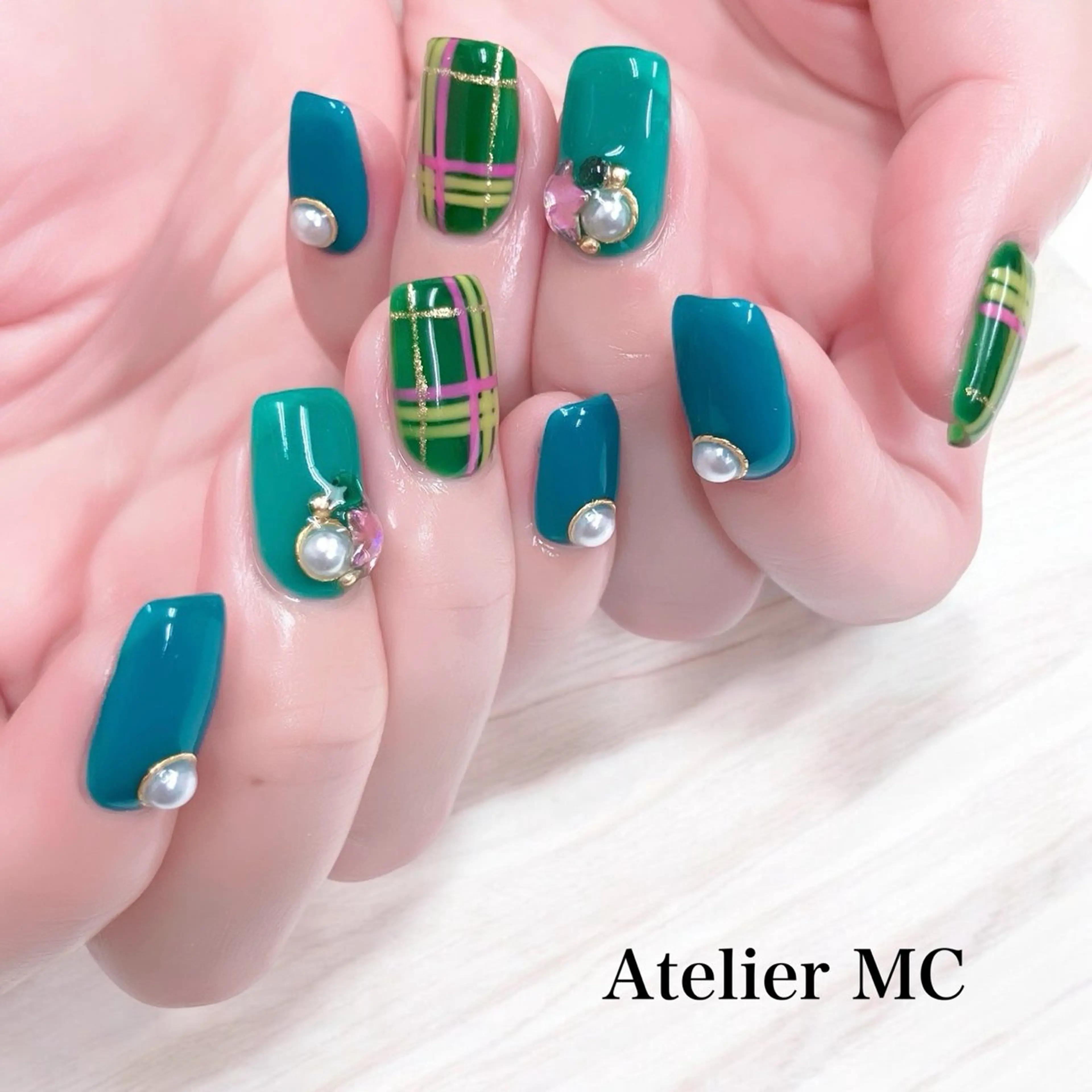 ネイル ハンドネイル アトリエ エムシー 【新富町・東銀座】のネイルデザイン