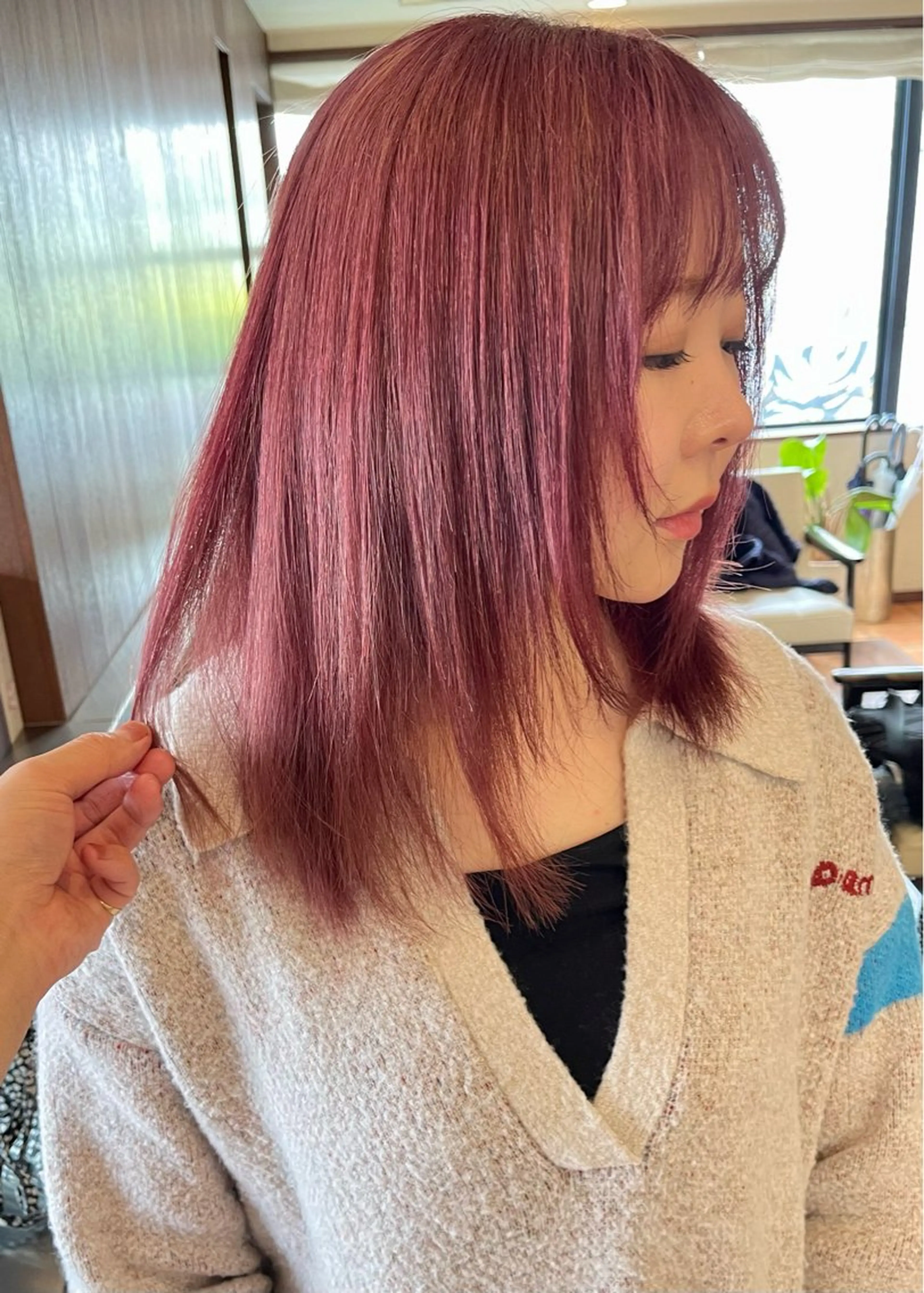 ミディアム カラー ベージュカラー ピンクカラー カット ヘアカラー トリートメント 髪質改善カラー ケアブリーチ/タムのヘアスタイル
