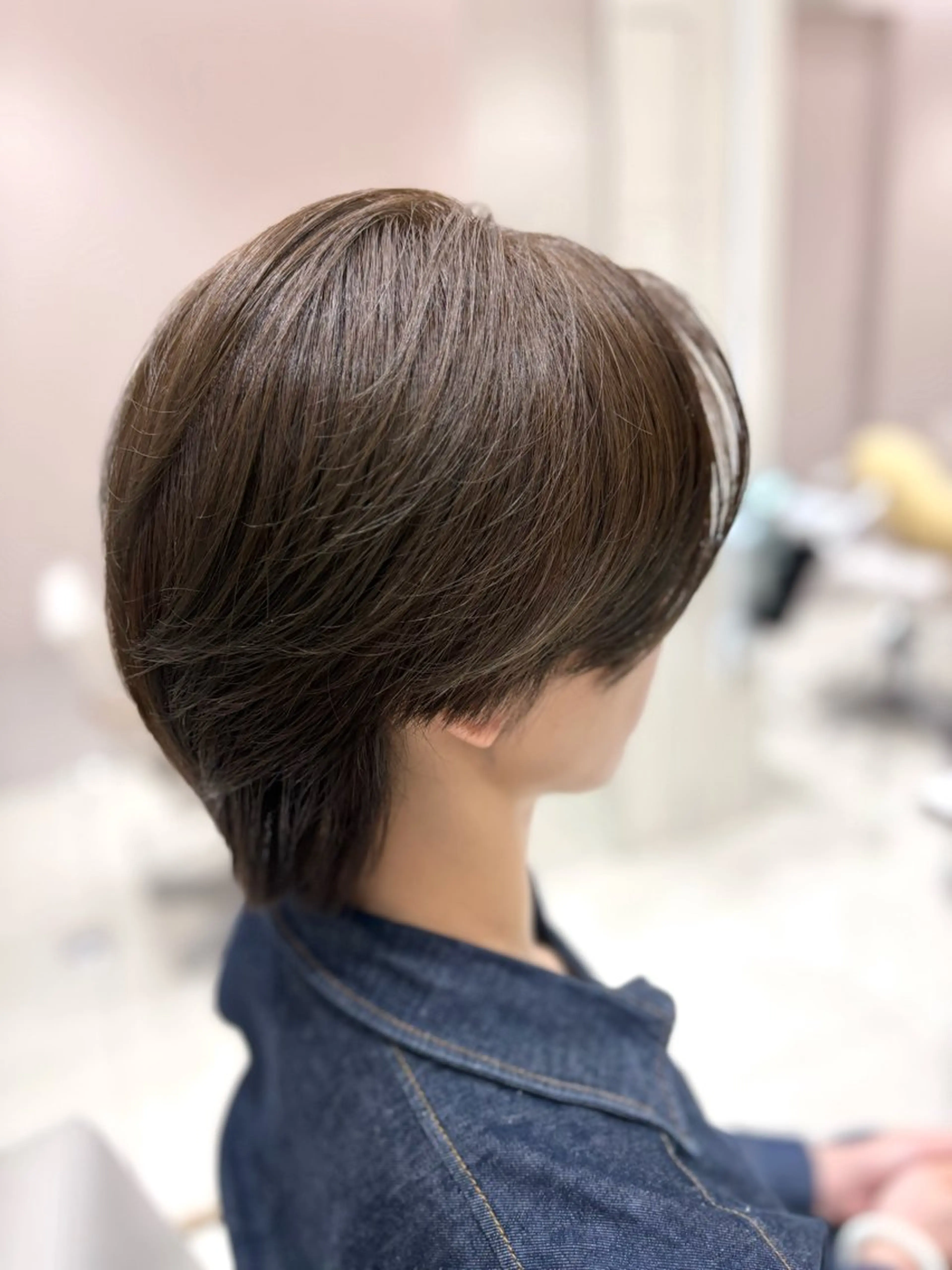 ショート カラー ベージュカラー 透明感カラー モカベージュ ヘアカラー 銀座/赤み消し/ 透明感カラー🩶りくのヘアスタイル