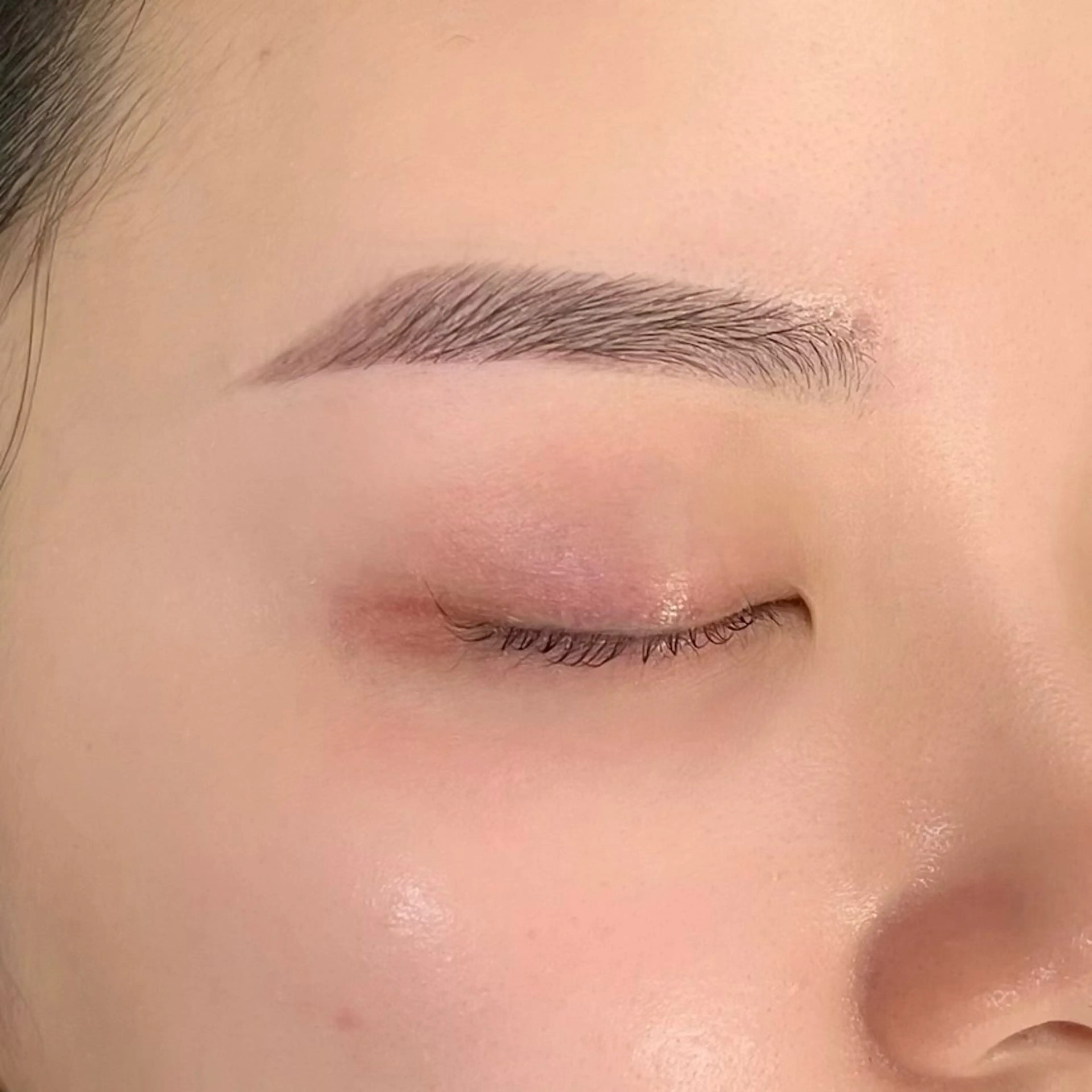 【土日祝限定】似合わせ💫アイブロウWAXスタイリング（間引き、メイク仕上げ付き）の写真