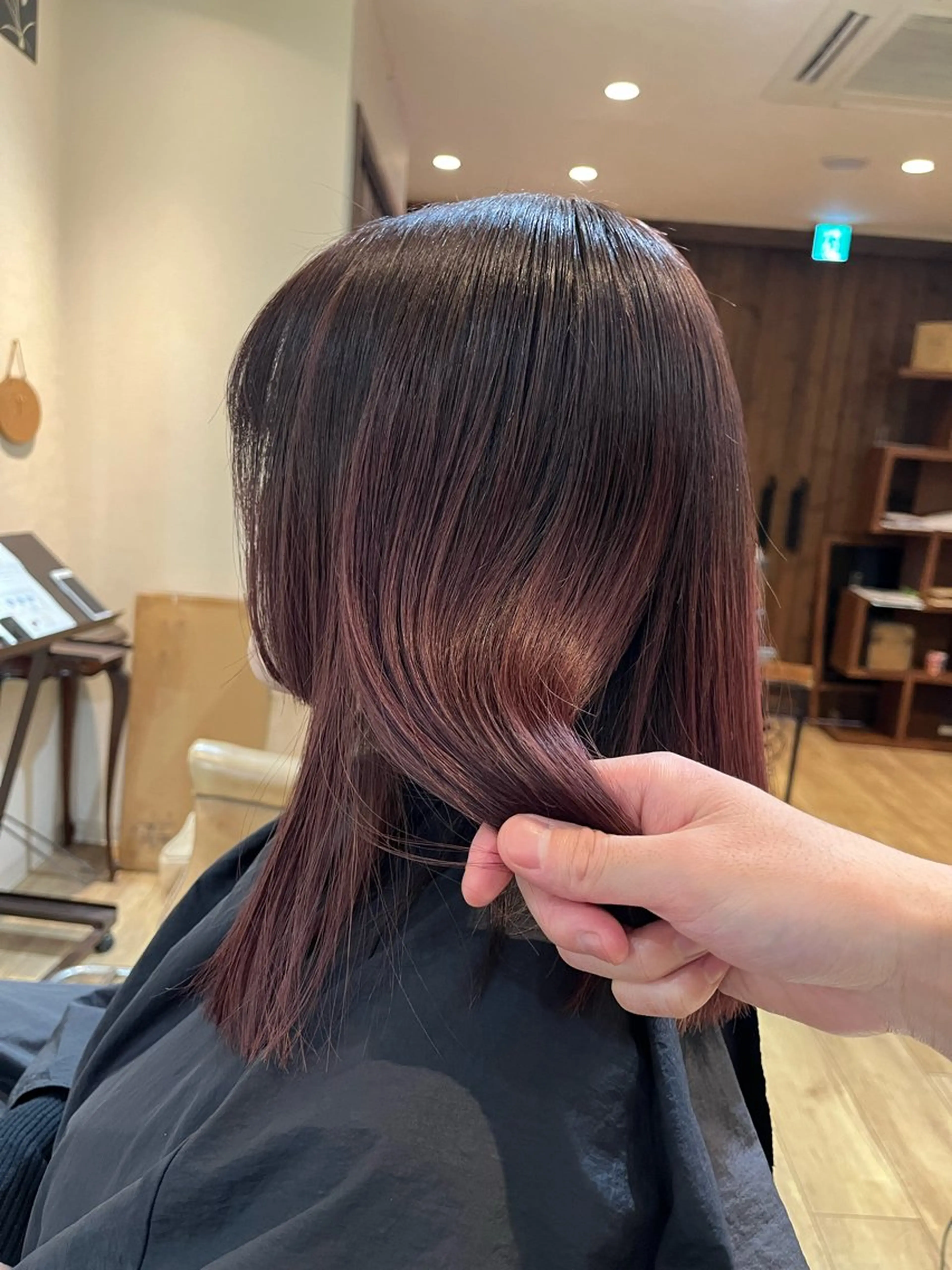 ミディアム カラー グラデーションカラー ピンクカラー ヘアカラー VOYAGE所属・中園 康のヘアスタイル