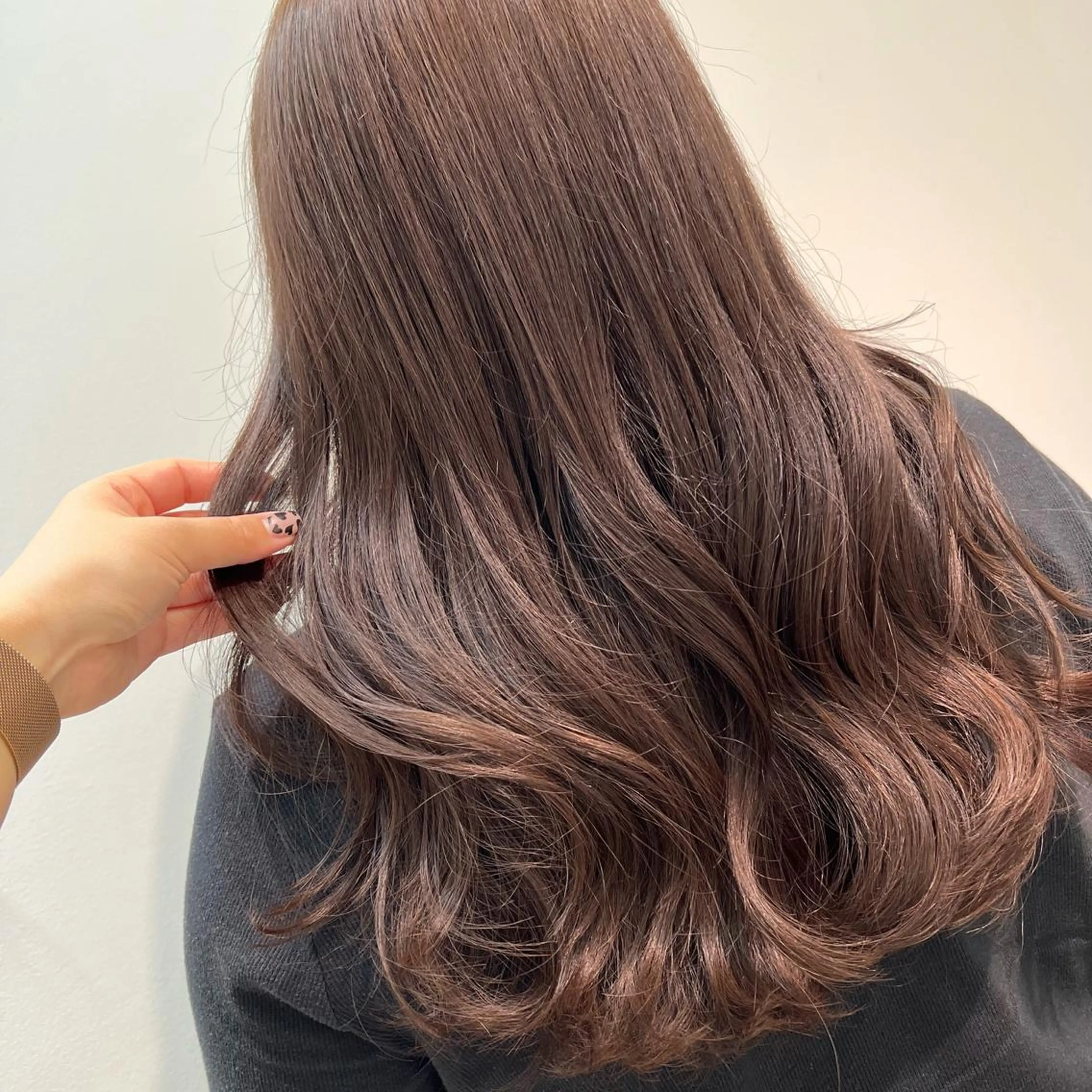 セミロング カラー ベージュカラー ヘアカラー トリートメント 新宿color🐝 AYAKA🌈💖のヘアスタイル