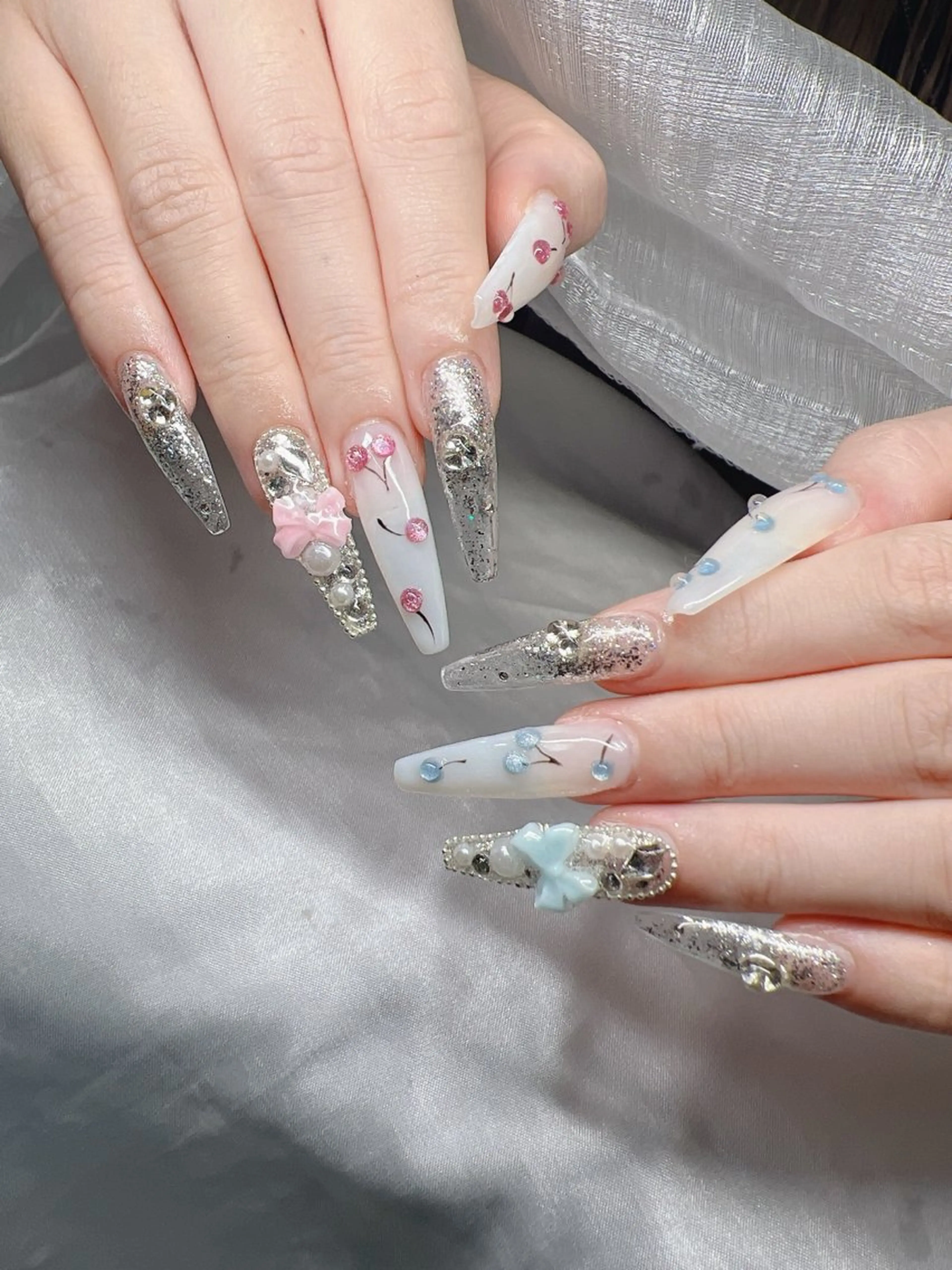 ネイル ハンドネイル Lee Nailsのネイルデザイン