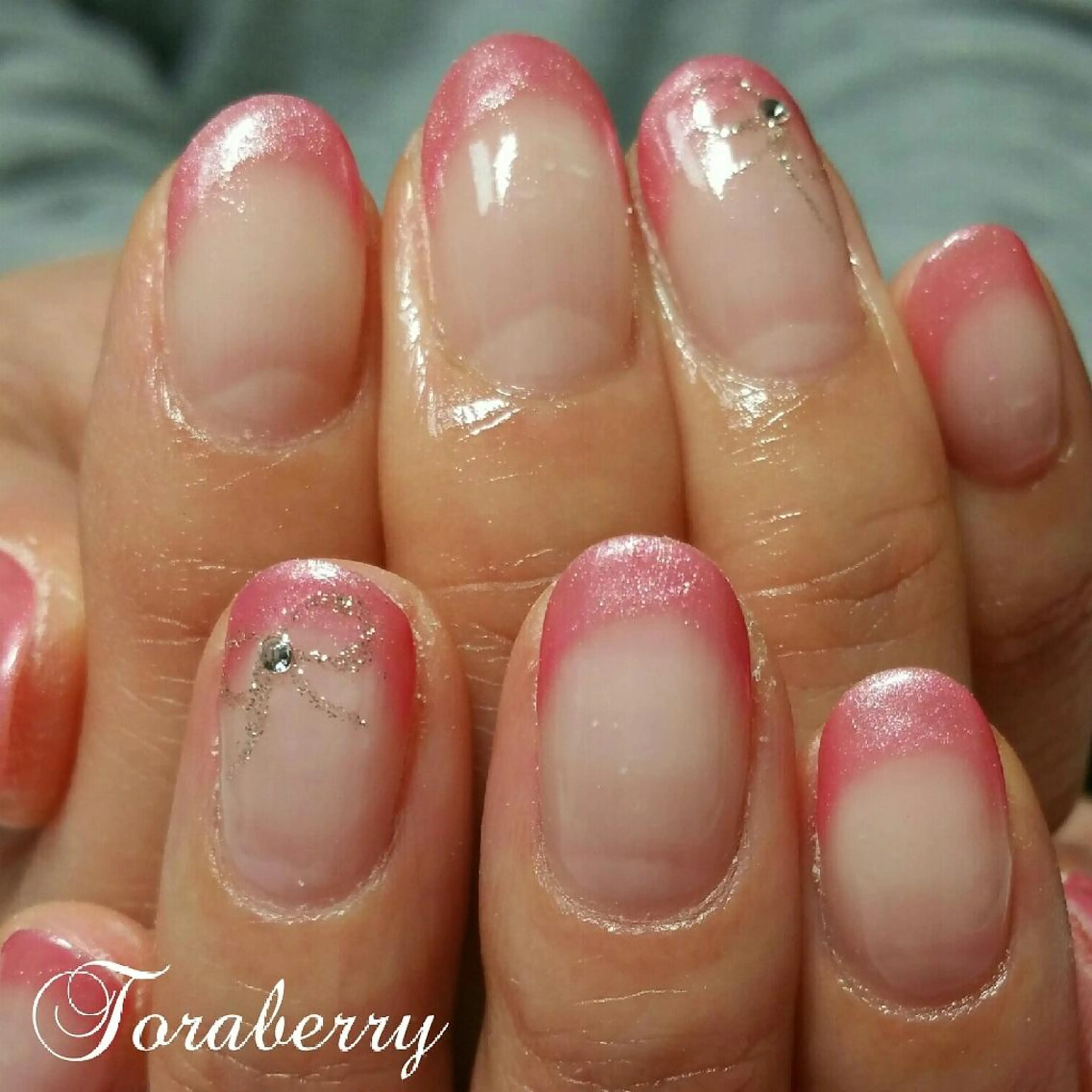 ネイル リボン ネイリスト なつみのネイルデザイン