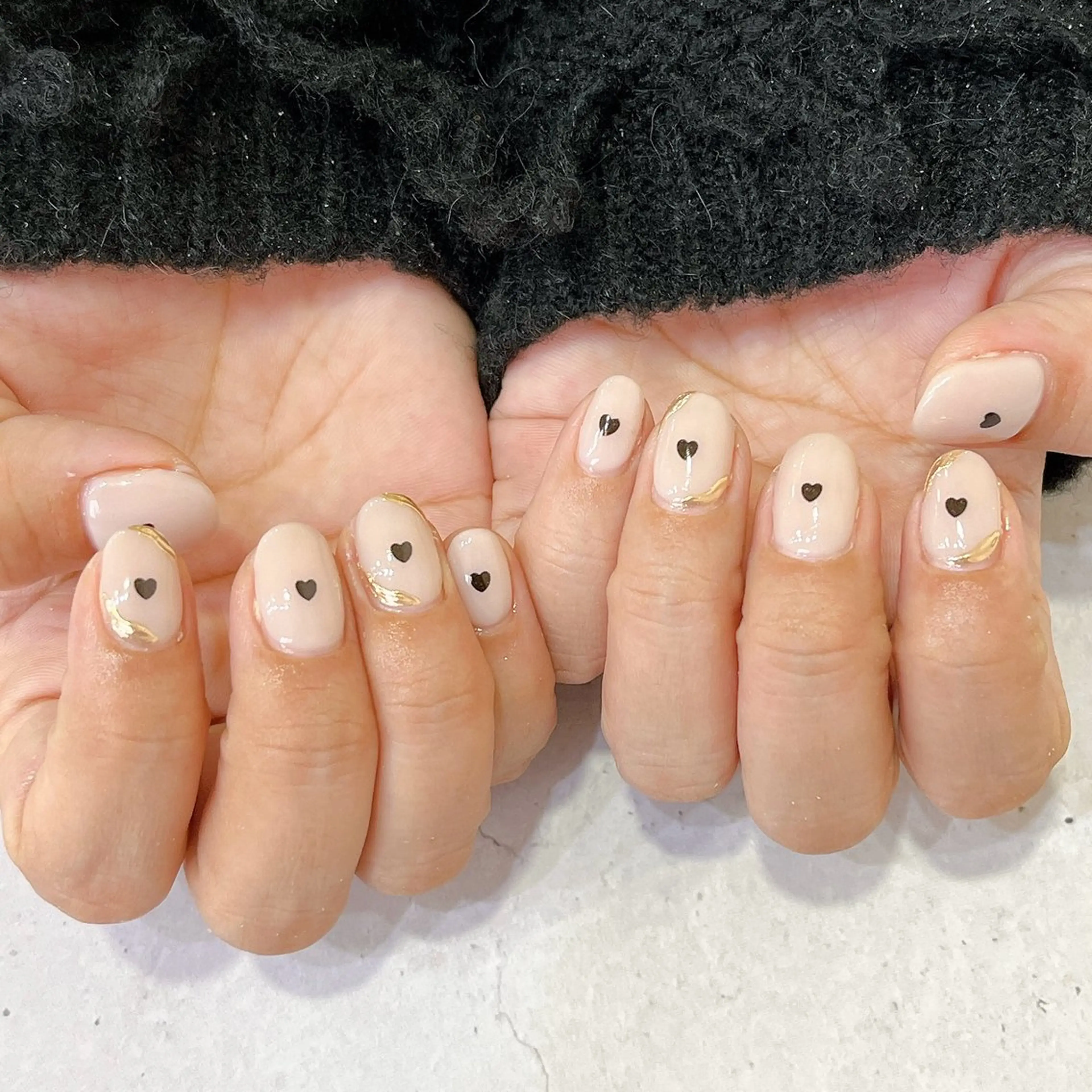 ネイル ゴールド ハート ミラーネイル Ellenail名古屋所属・伊藤 愛のネイルデザイン