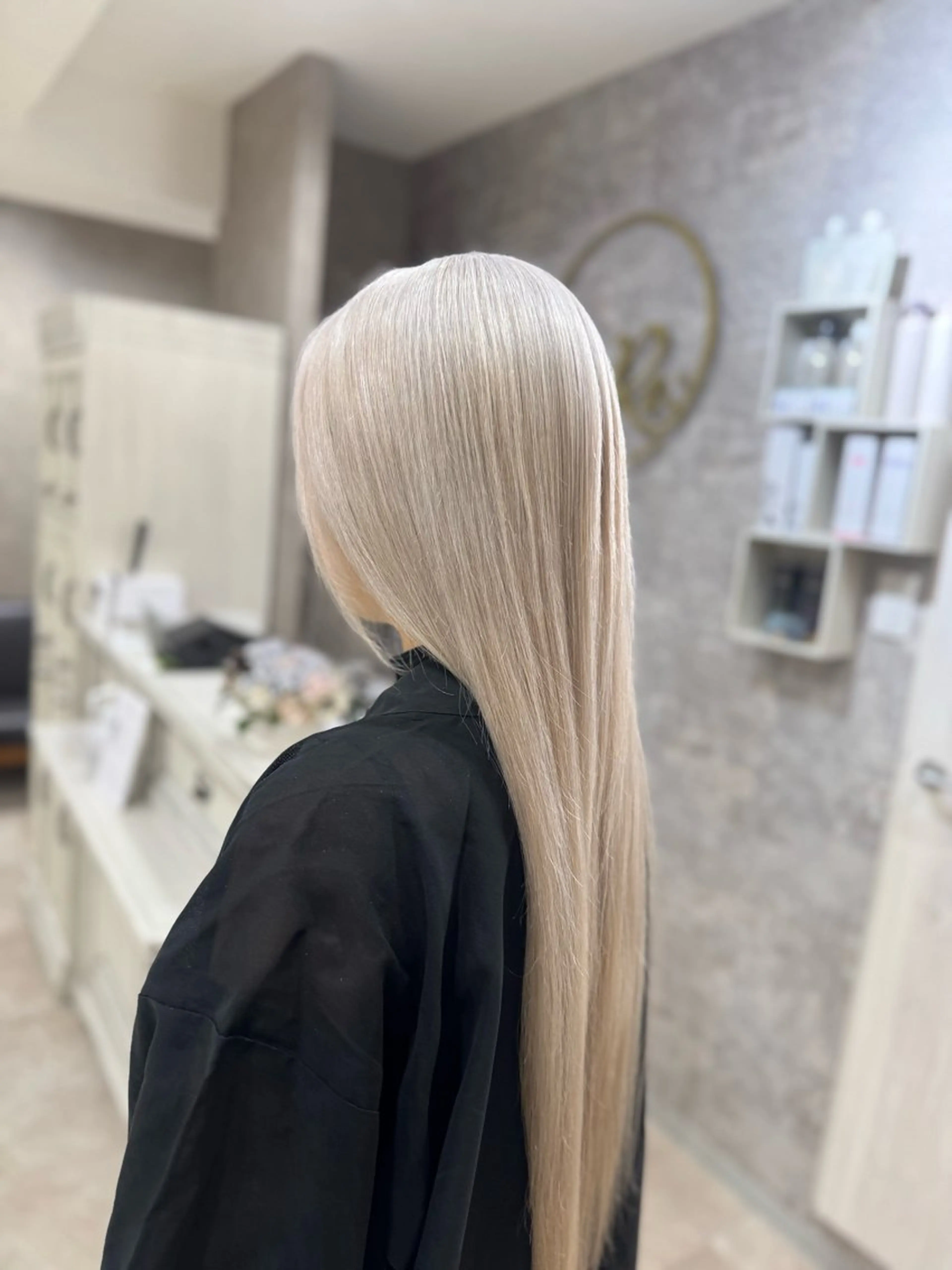 ロング カラー ベージュカラー ホワイトベージュ ヘアカラー トリートメント Re:ICE所属・はな / Re:ICEのヘアスタイル