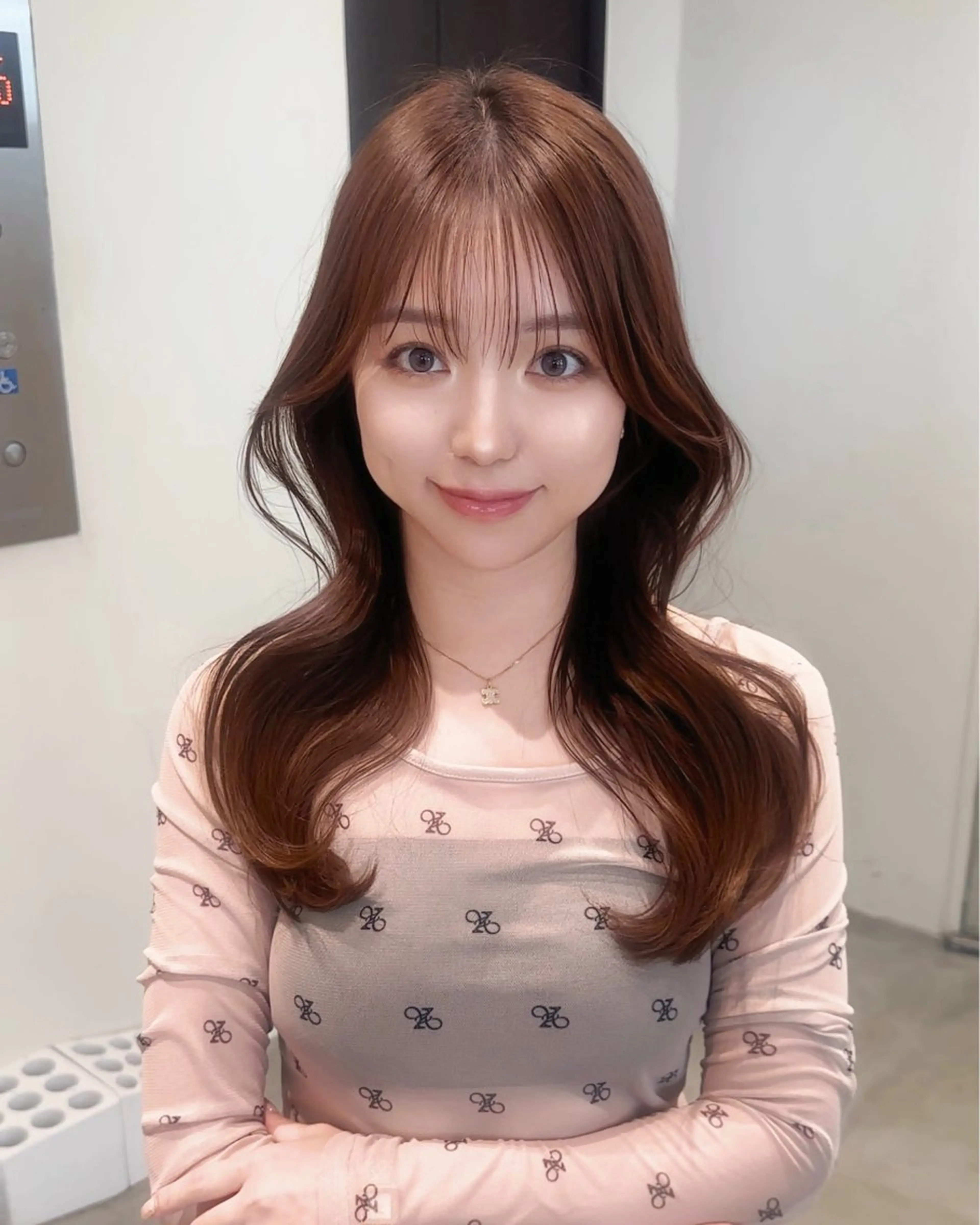 ロング カラー ヘアアレンジ 顔周りcut/ 艶ワンカラー♥ちさきのヘアスタイル