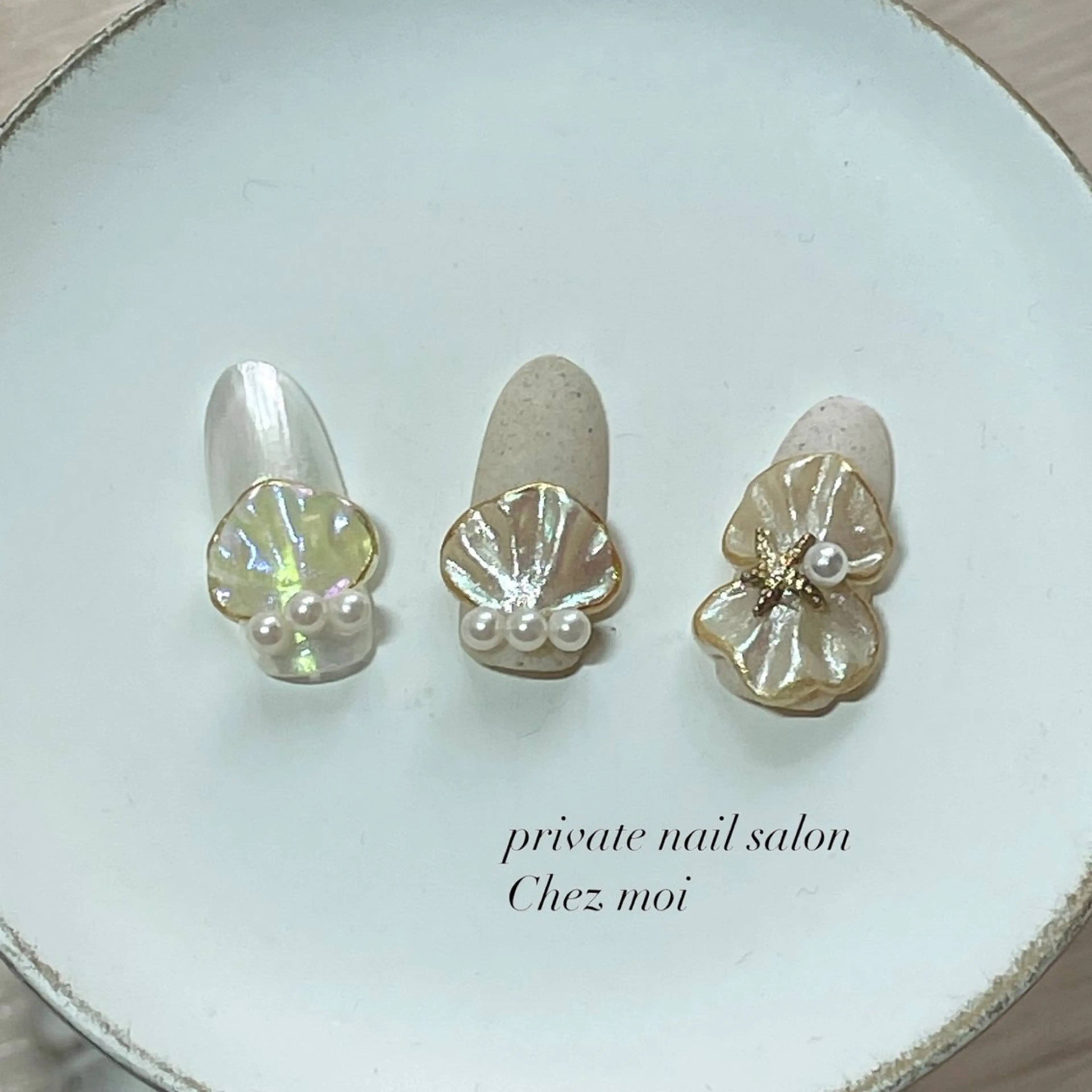 ネイル KOMINE TOMOKOのネイルデザイン