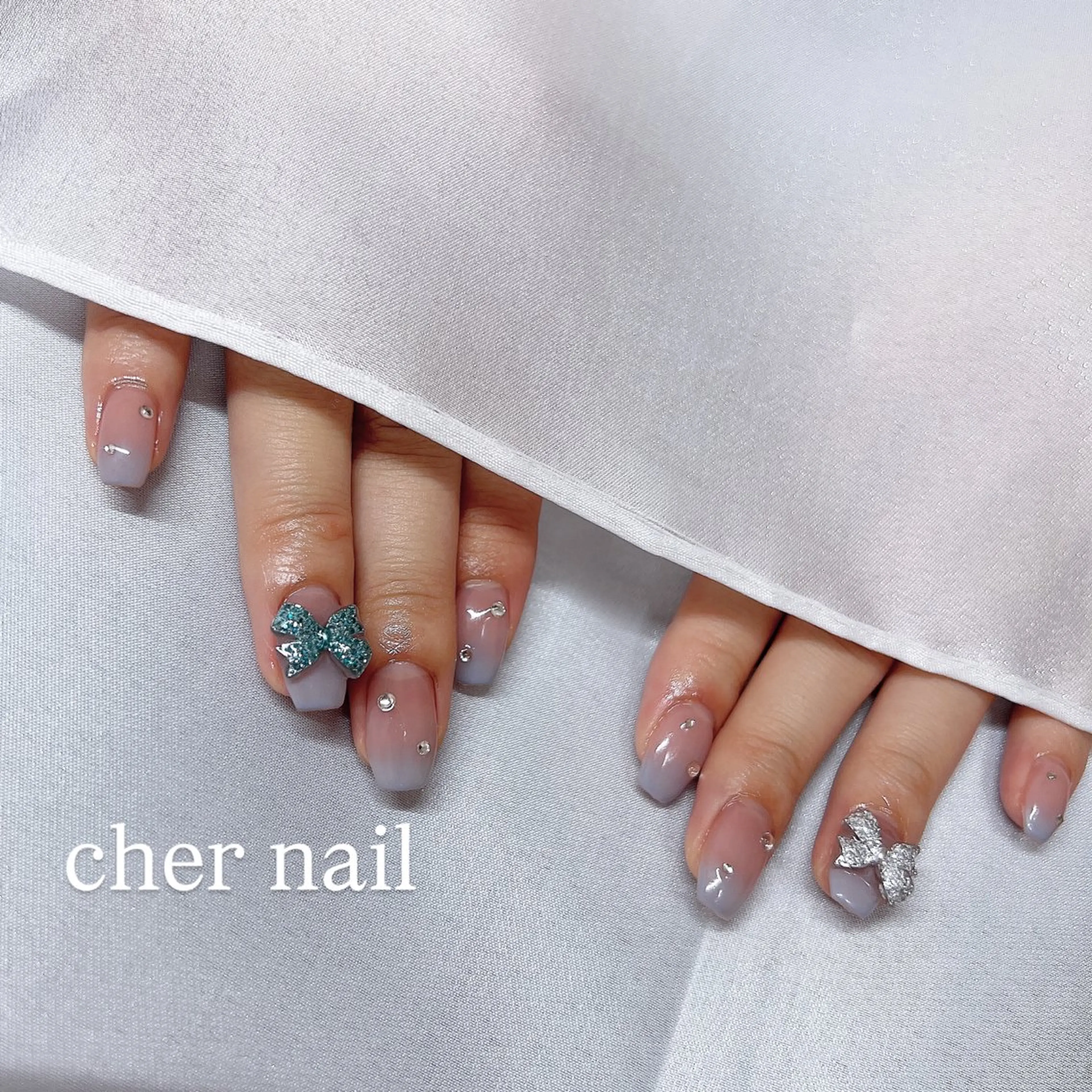 ネイル 水色 ハンドネイル CHER NAIL(シェルネイル)所属・cher loydのネイルデザイン