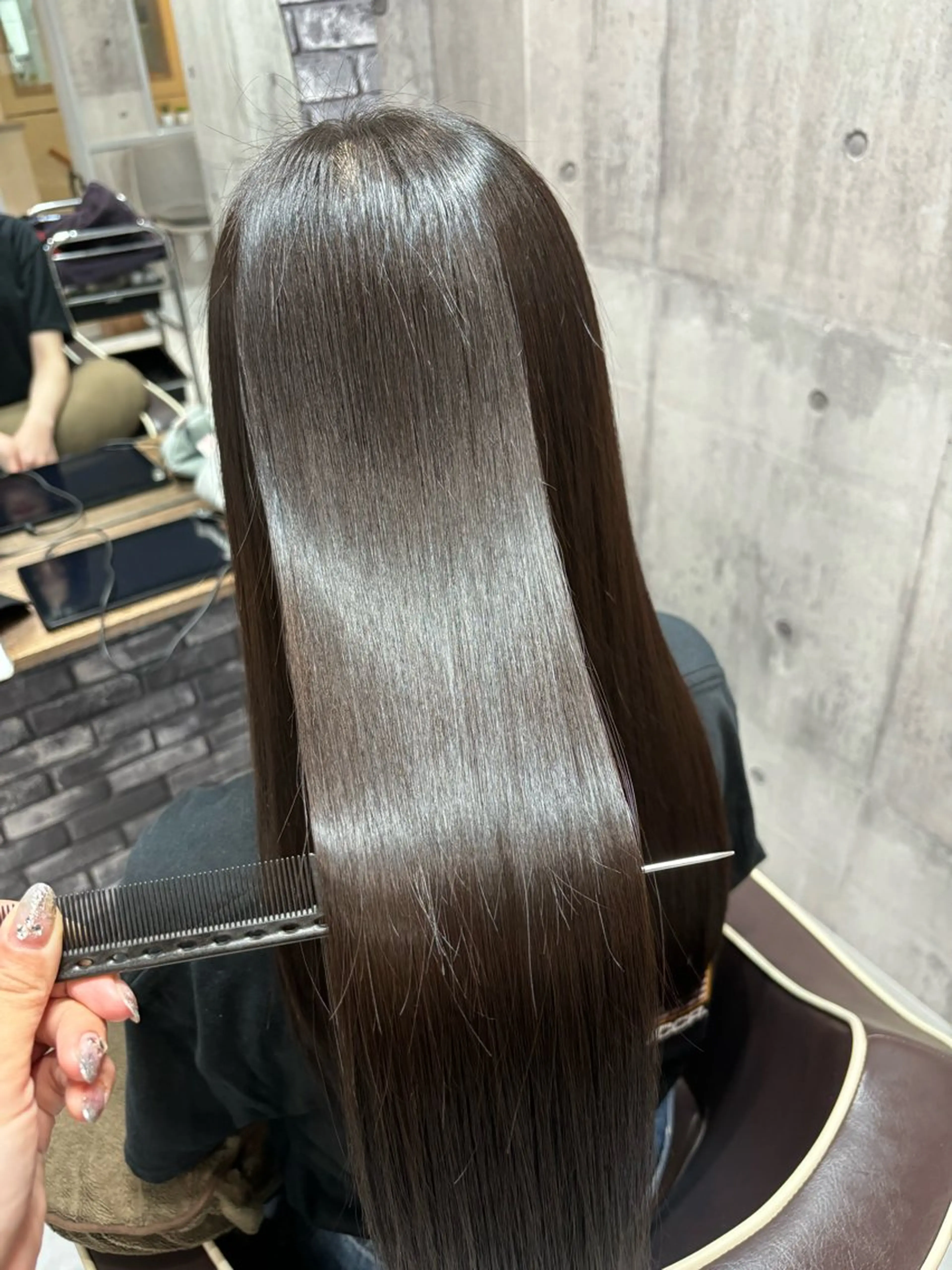 ロング Carrefour LOCO Kyogoku八潮店【カルフールロコキョウゴク】所属・LOCO aikaのヘアスタイル