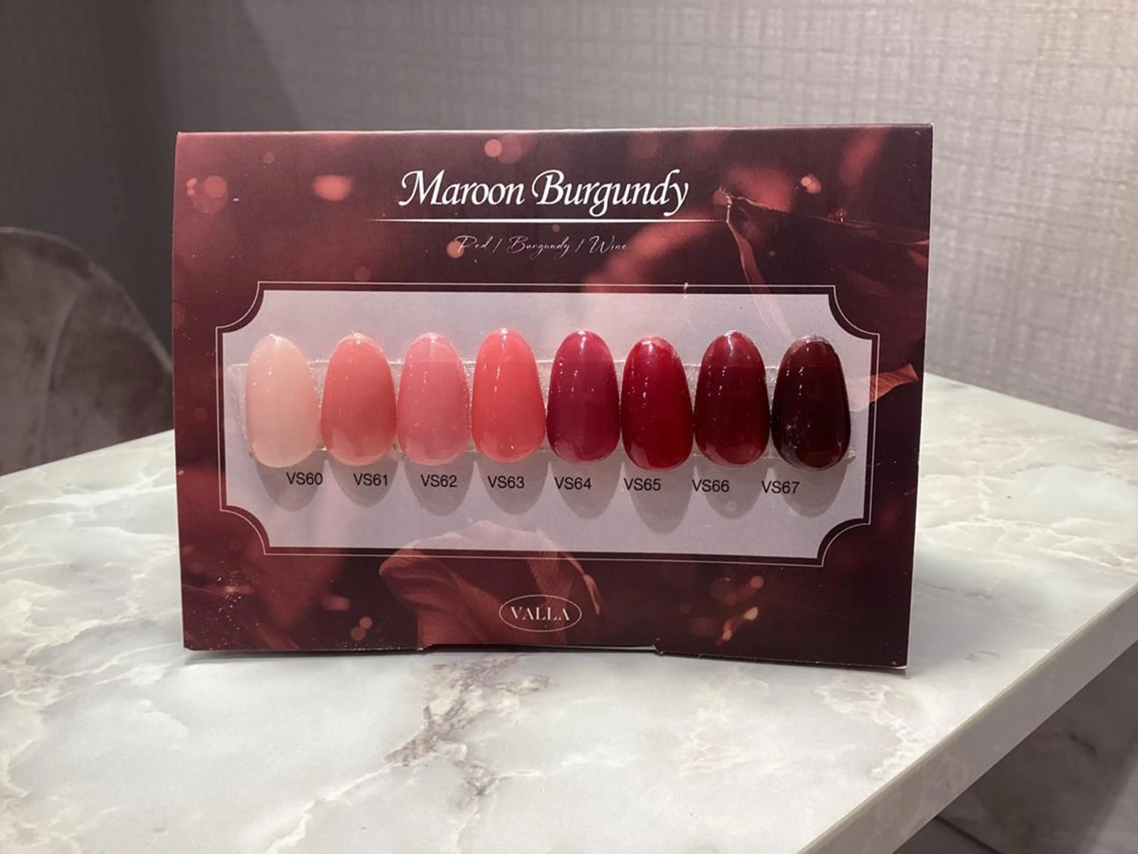 新色秋色✨Maroon Burgundy💅【オフなし】の写真