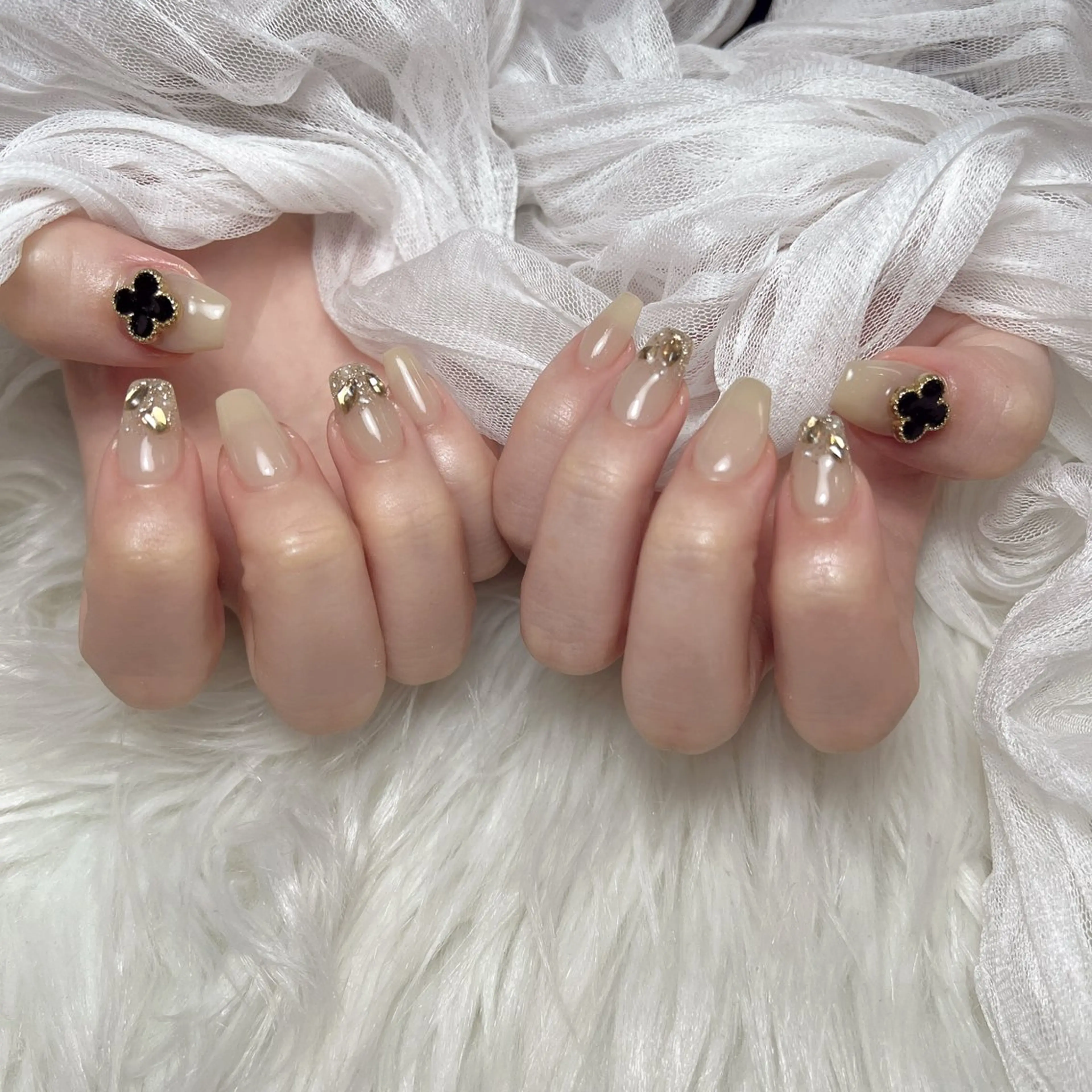 ネイル 長さ出し フットネイル フレンチネイル ガラスフレンチ グラデーション ハンドネイル M2beauty Renaのネイルデザイン