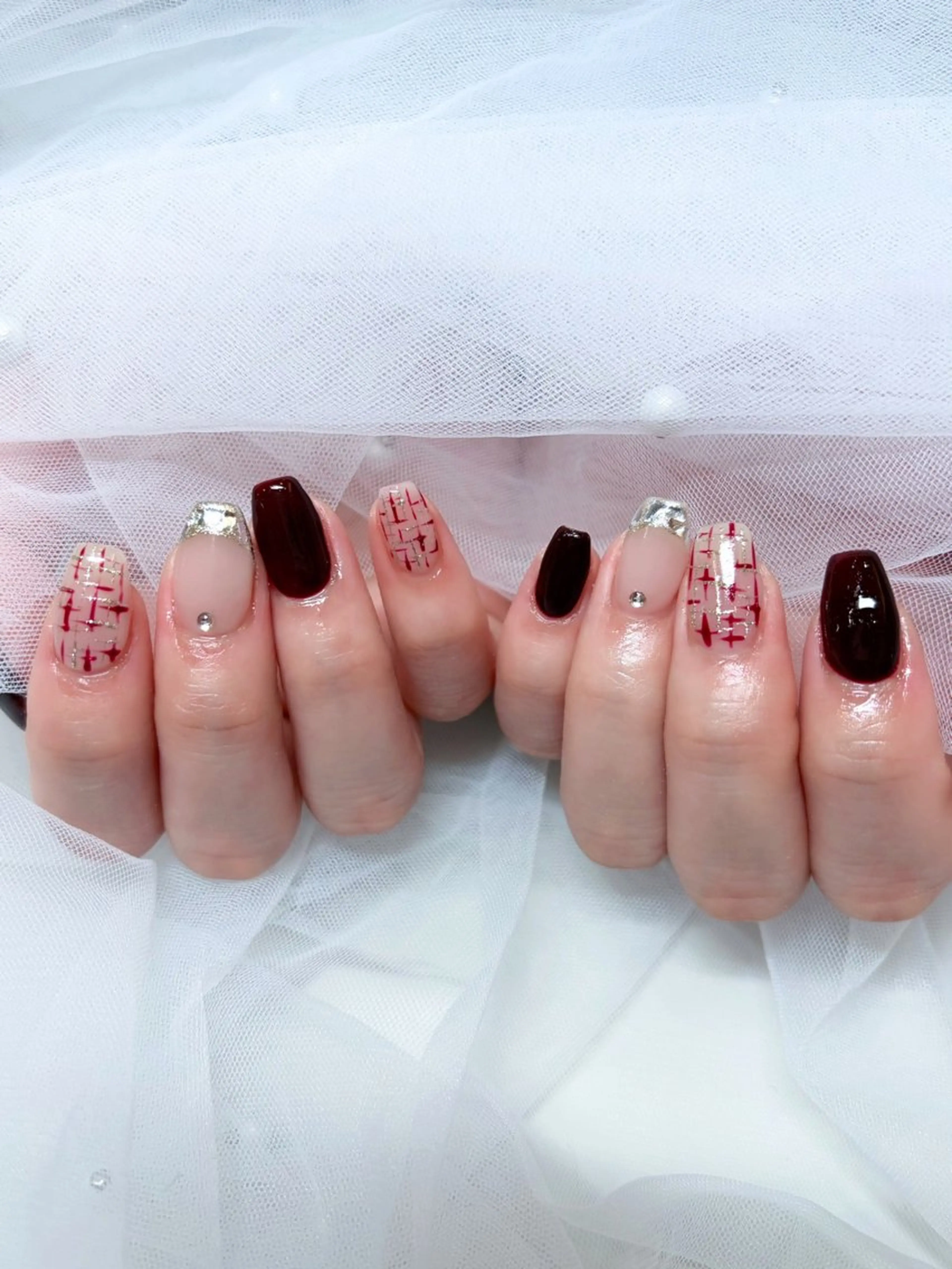 ネイル ハンドネイル brooch yukinoのネイルデザイン