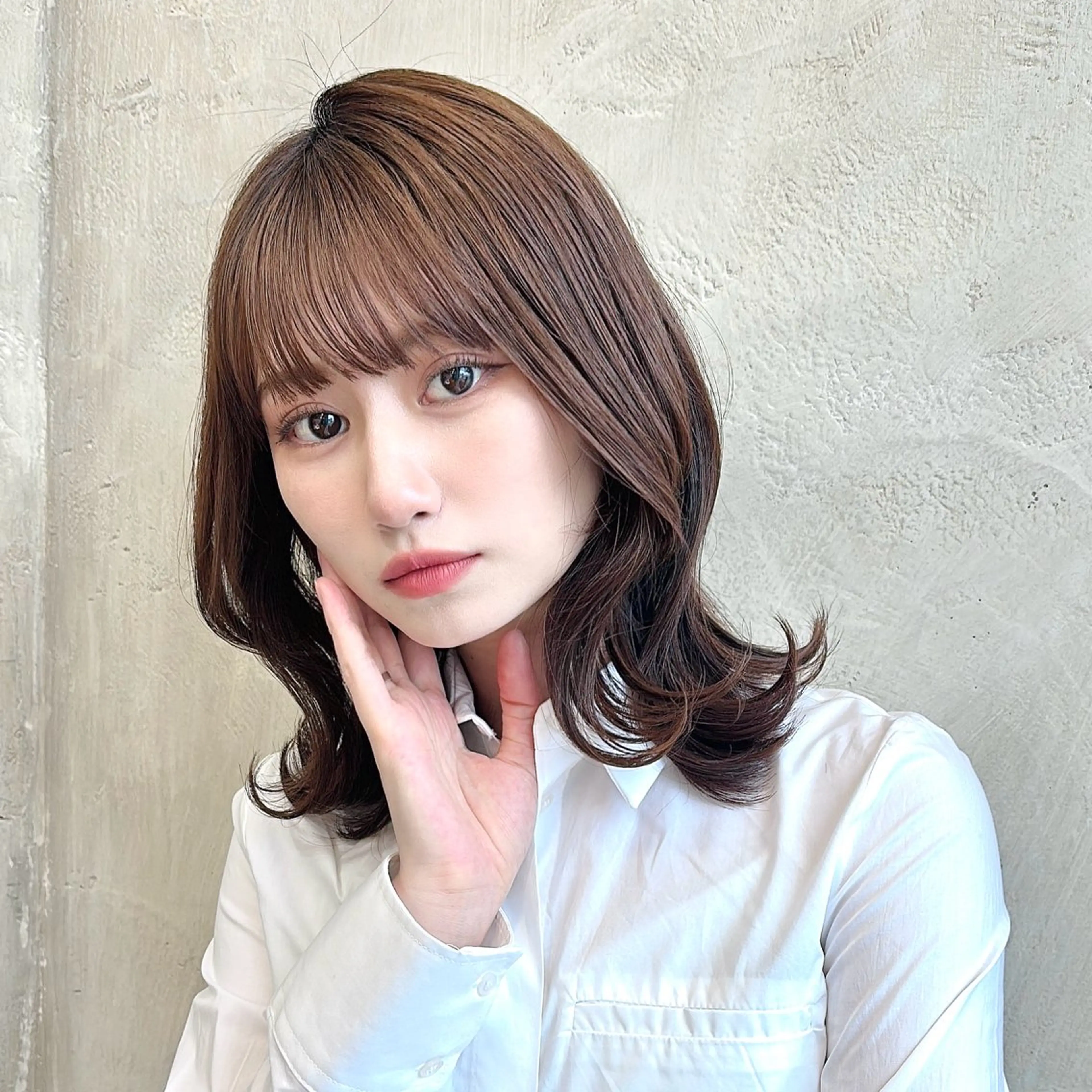 ミディアム カラー ベージュカラー 透明感カラー くびれヘア 顔周りカット ハイレイヤー カット ヘアカラー トリートメント 💫レイヤーカット 💫木原佑璃香のヘアスタイル