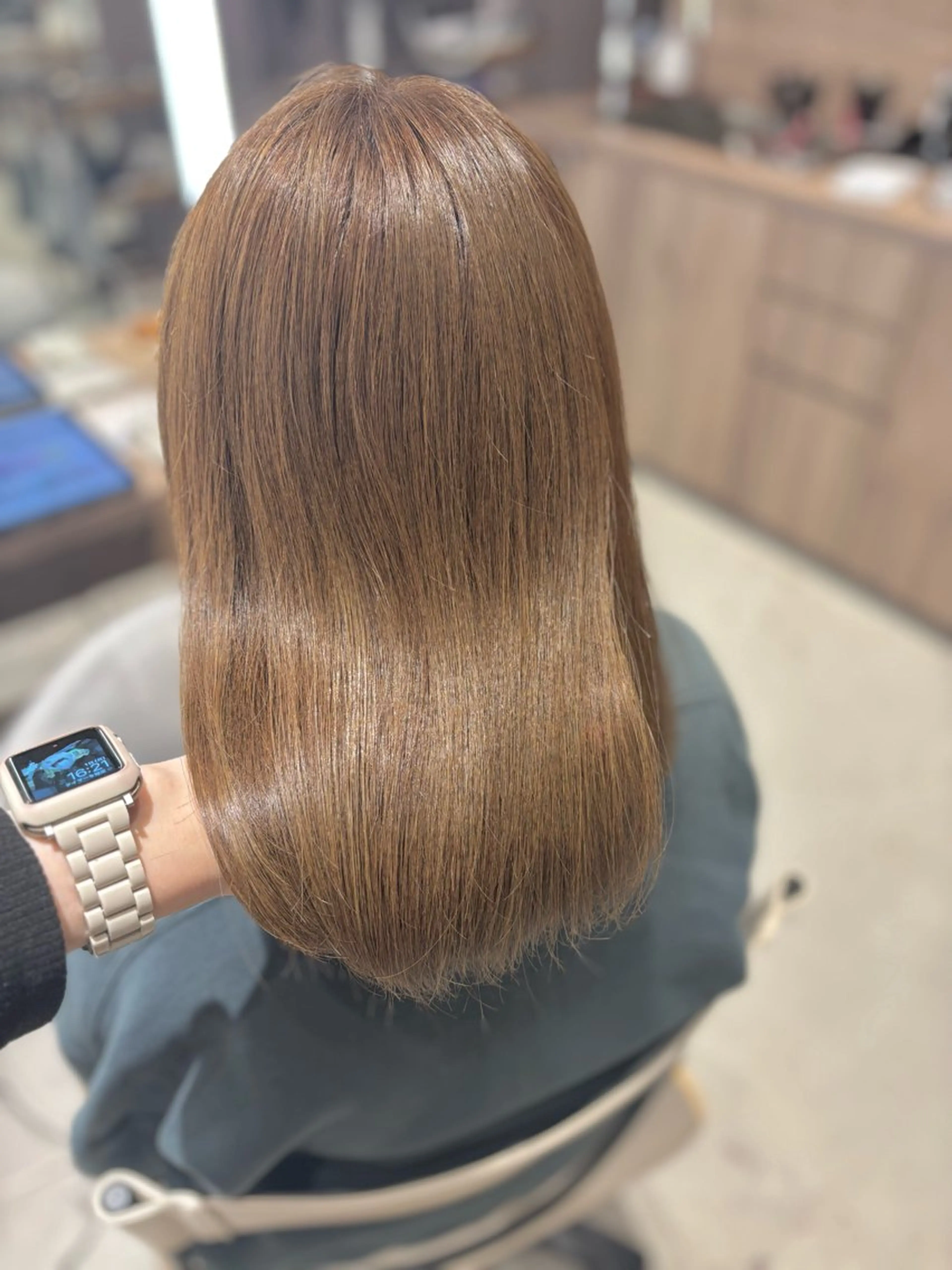 ミディアム カラー ブリーチ ブリーチなしカラー カット ヘアカラー レイヤーカット/ボブ /nene🍥⋆*のヘアスタイル